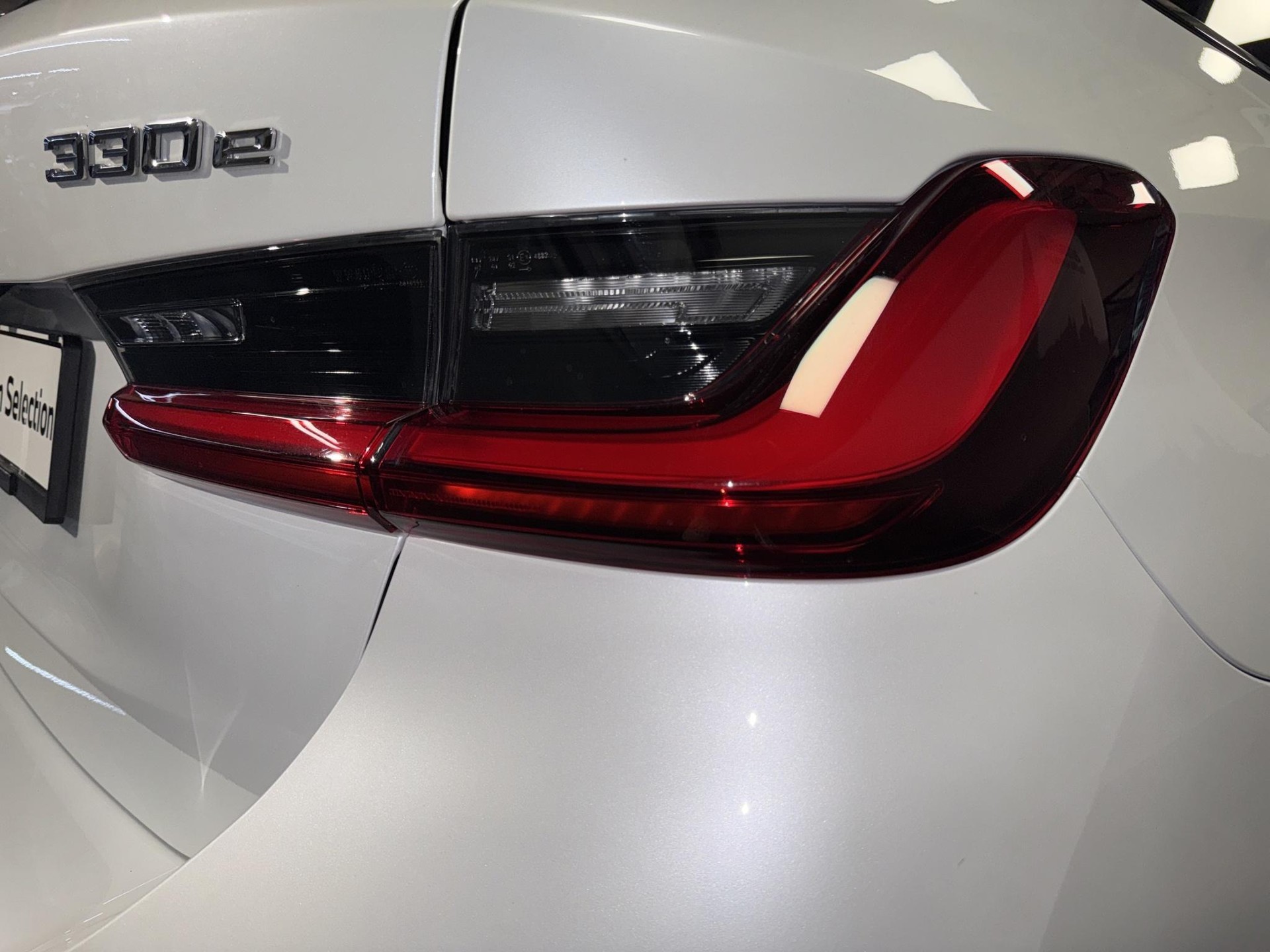 BMW 330e xDrive Touring M Sport-image-6