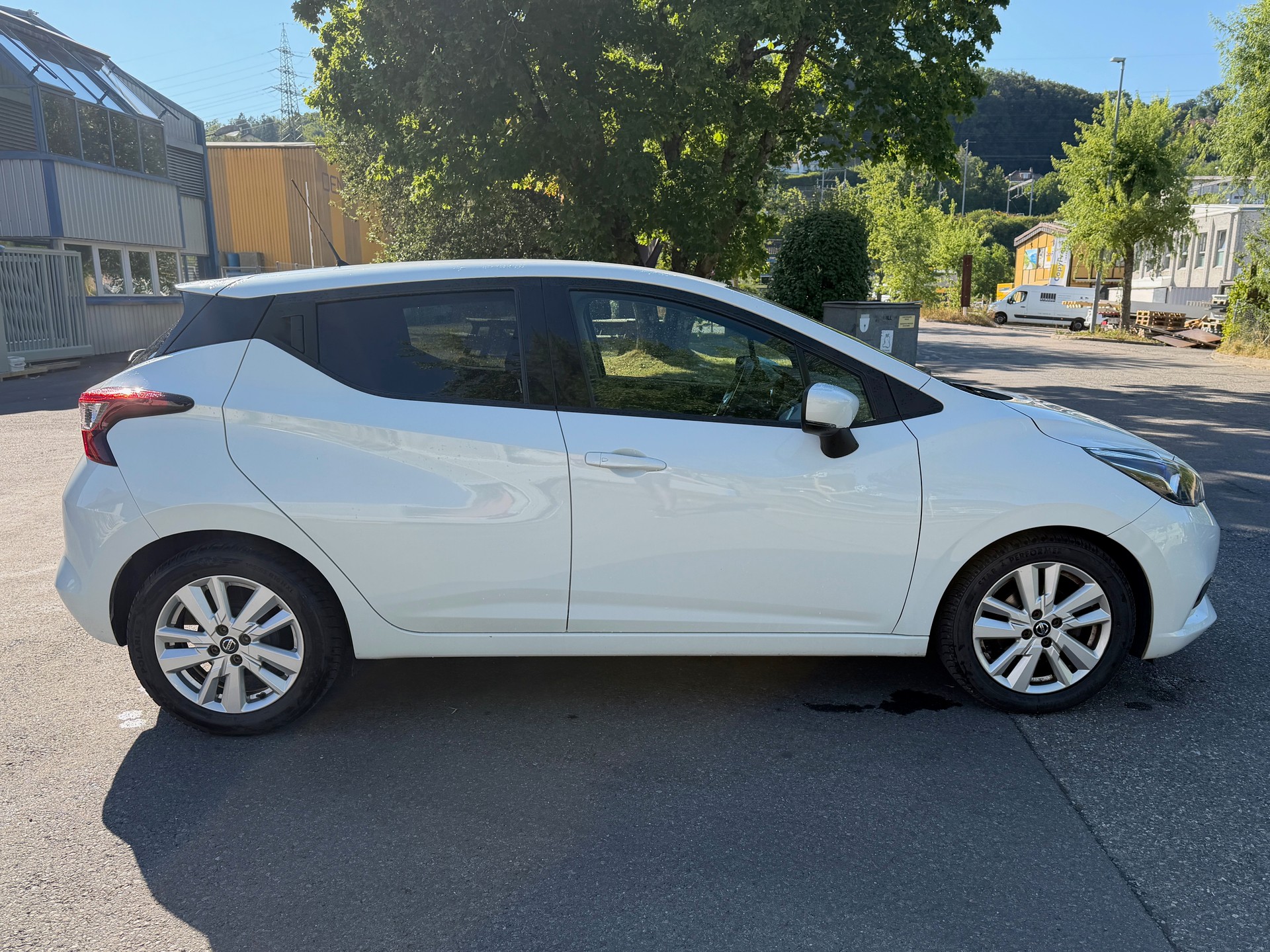 NISSAN Micra IG-T 100 n-connecta Xtronic-image-3