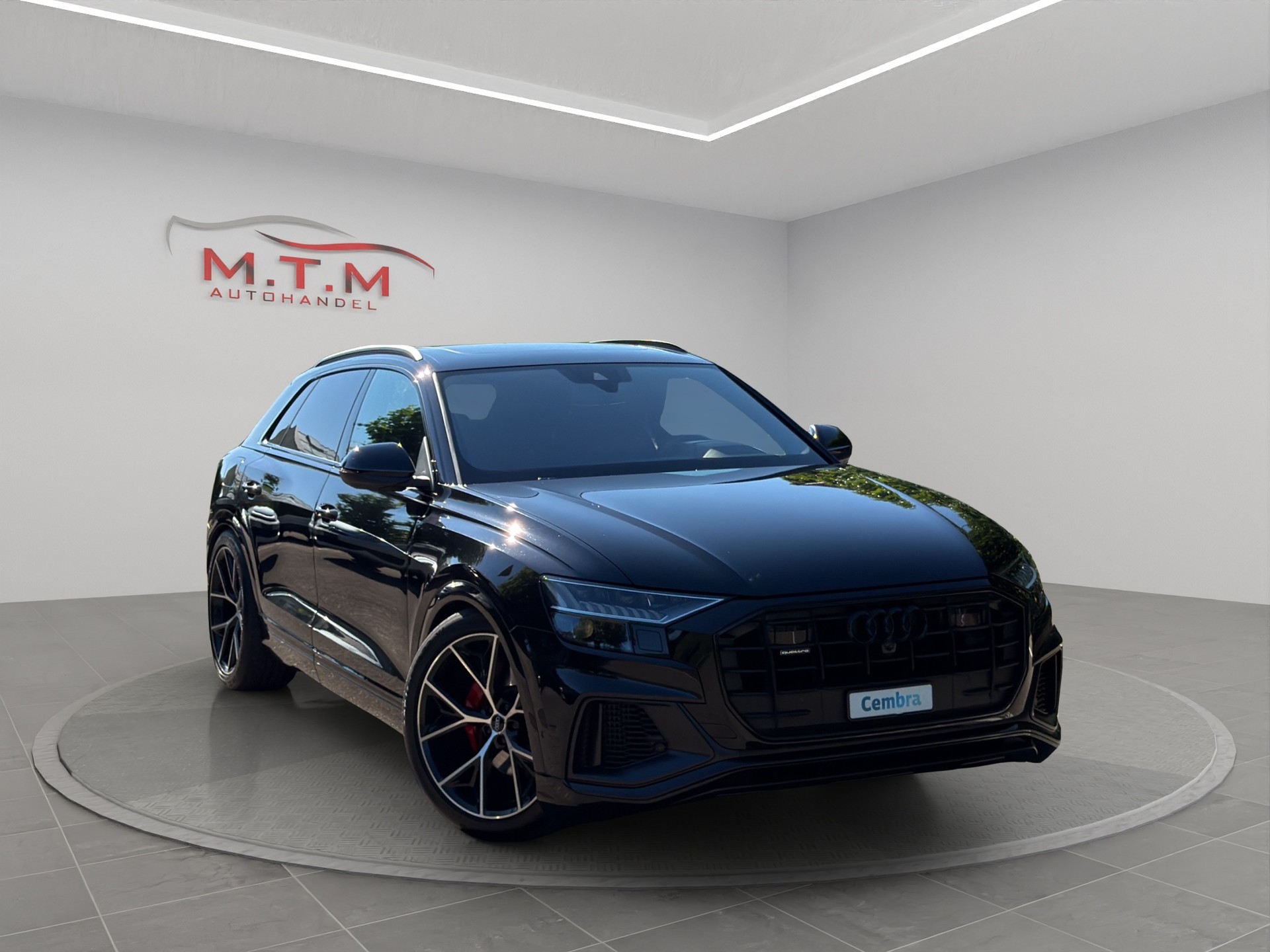 AUDI Q8 55 TFSI quattro tiptronic-image-0