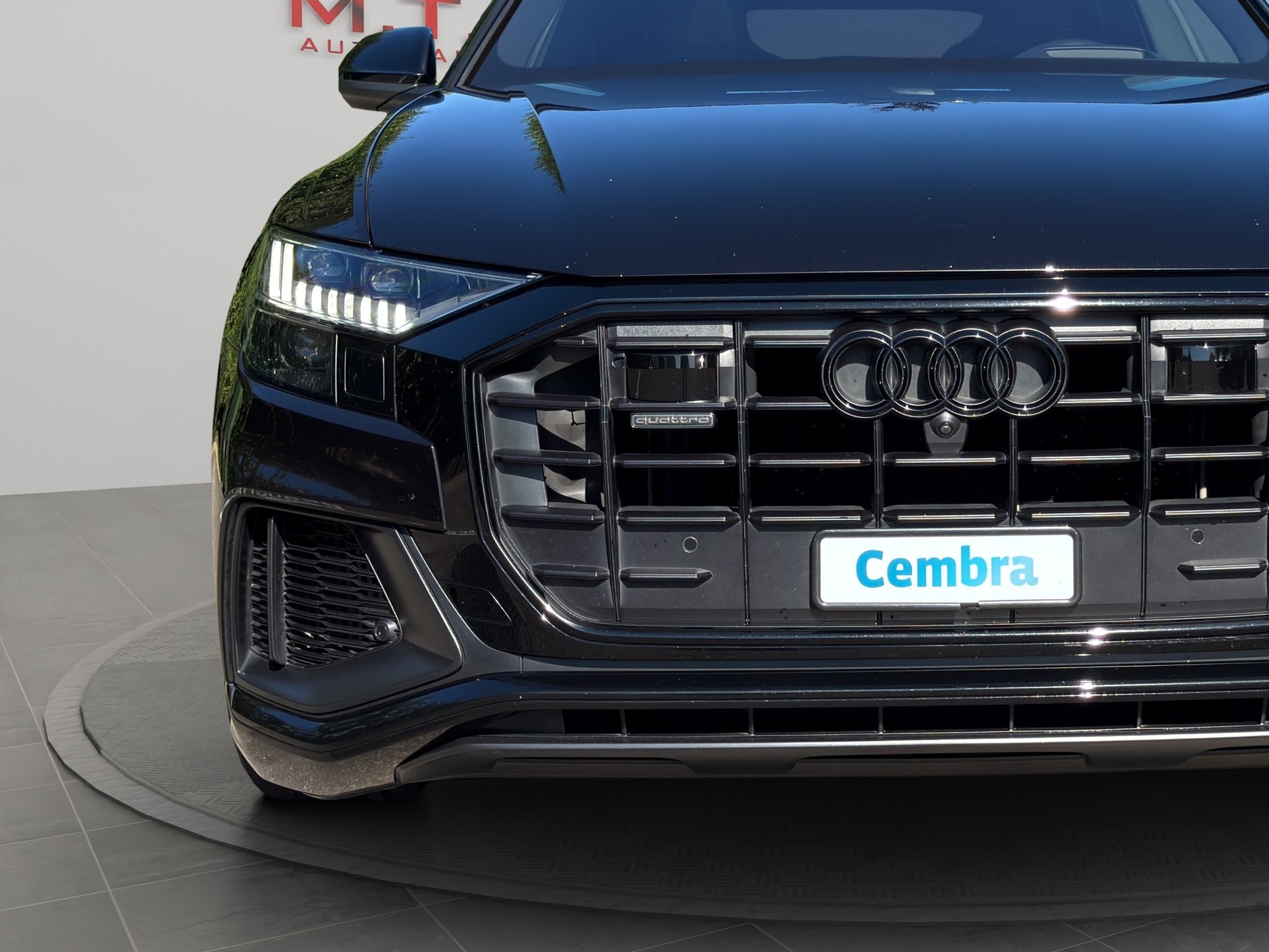 AUDI Q8 55 TFSI quattro tiptronic-image-3
