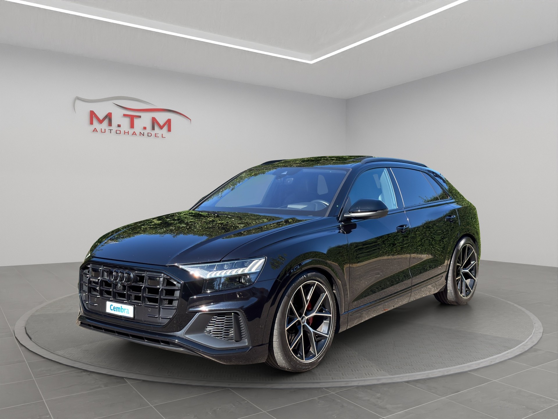 AUDI Q8 55 TFSI quattro tiptronic-image-5