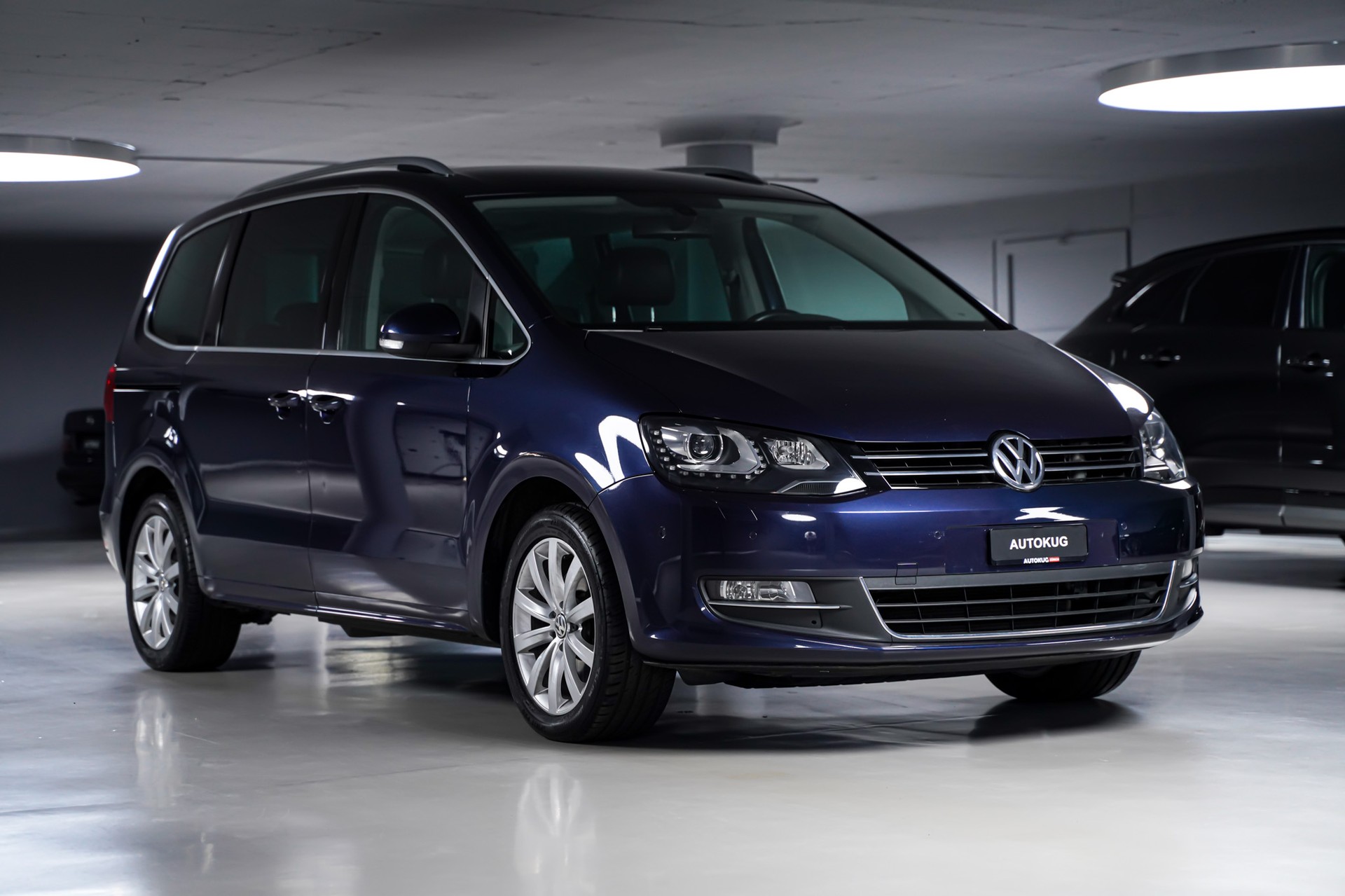 VW Sharan 2.0 TDI 7-Plätzer BlueMotion Technology Highline-showroom-element-2