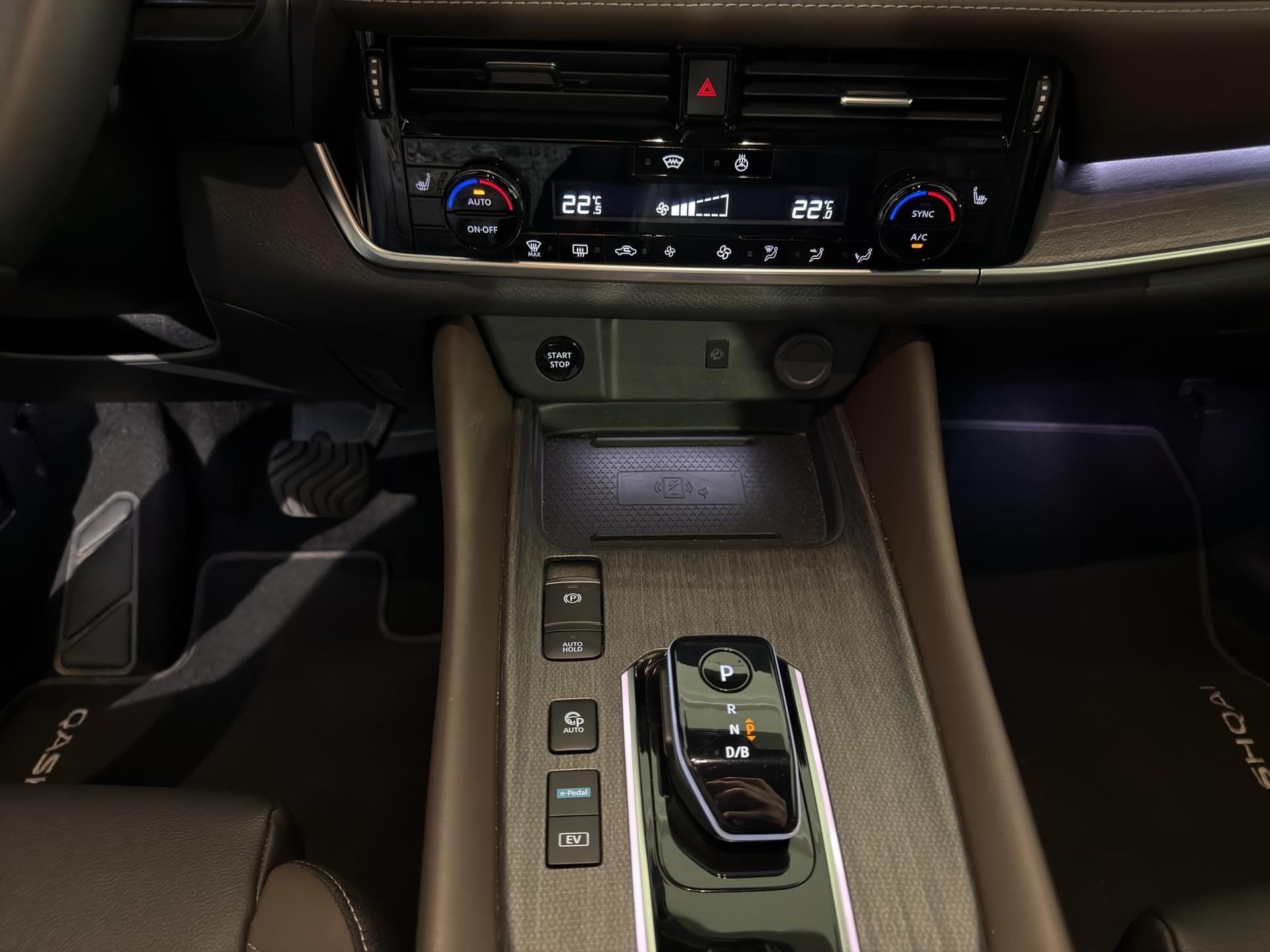 NISSAN Qashqai 1.5 VC-T e-Power Tekna-image-11