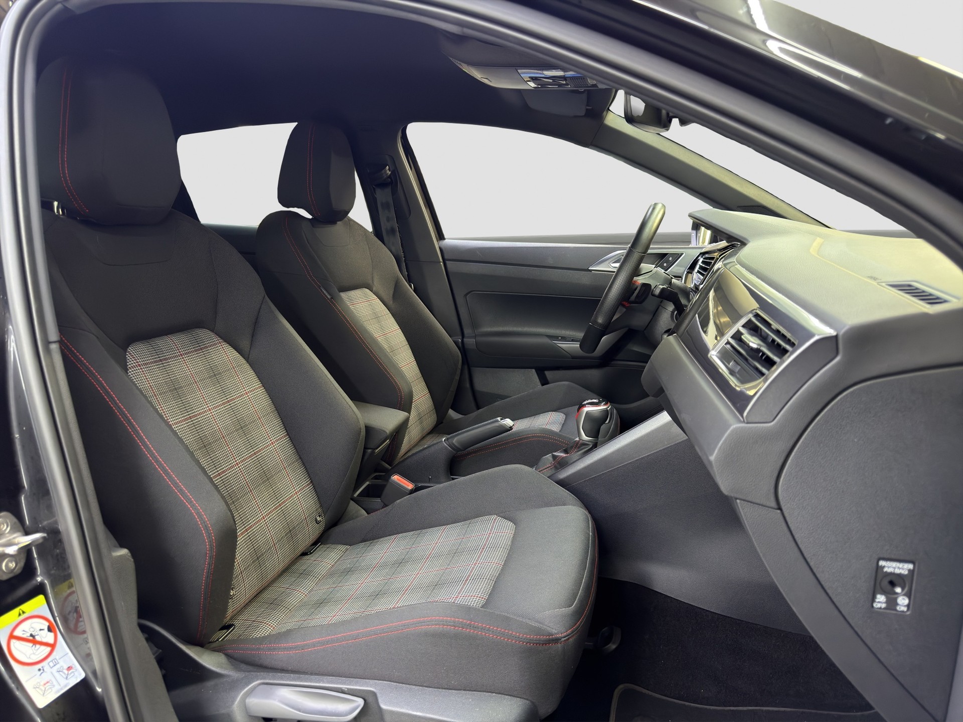 VW Polo 2.0 TSI GTI DSG-image-14