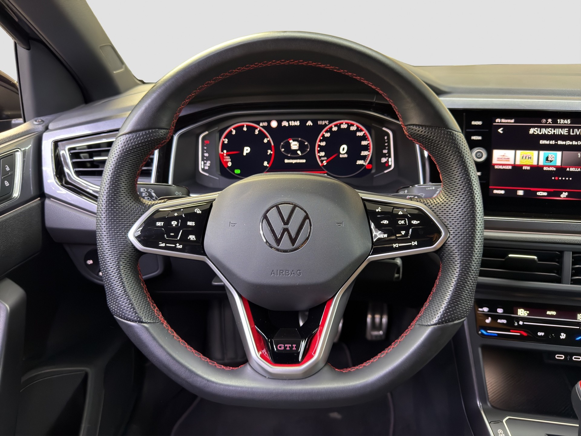 VW Polo 2.0 TSI GTI DSG-image-10