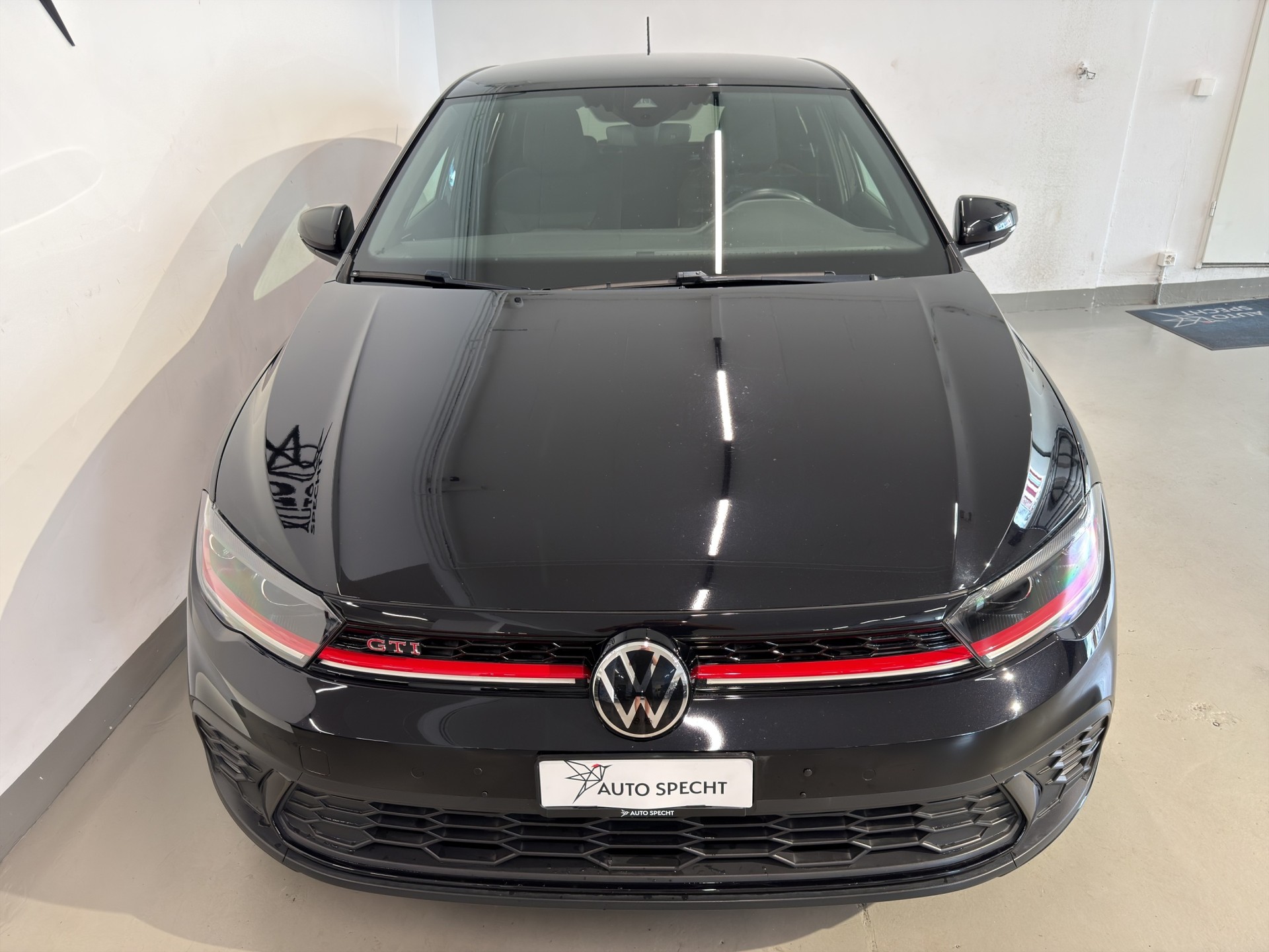 VW Polo 2.0 TSI GTI DSG-showroom-element-3