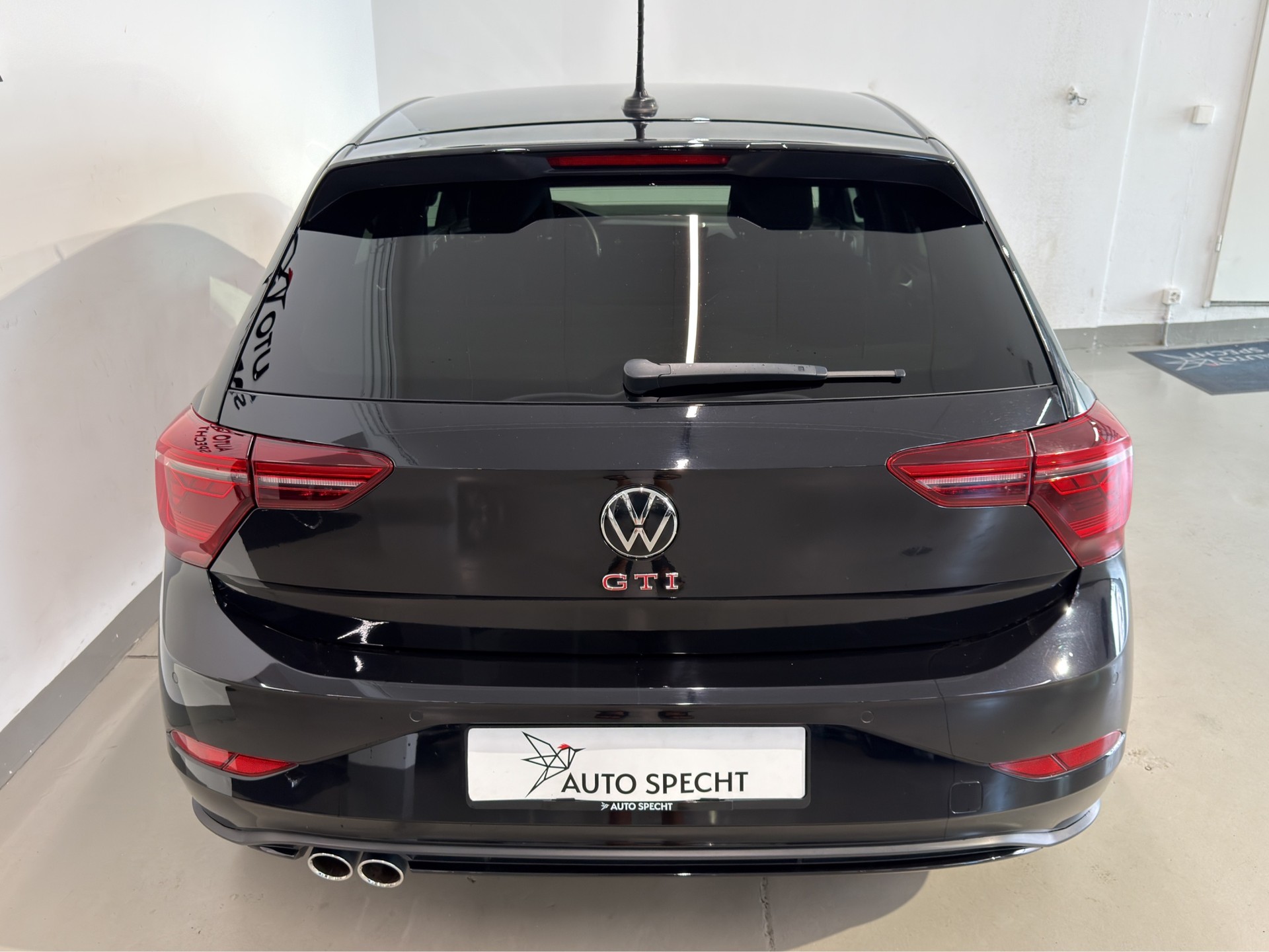 VW Polo 2.0 TSI GTI DSG-image-6