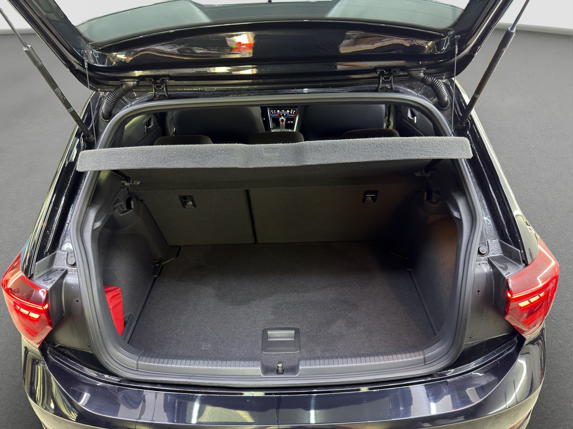 VW Polo 2.0 TSI GTI DSG-image-28