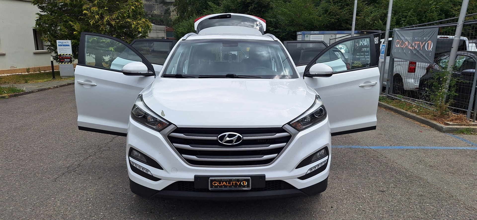 HYUNDAI Tucson 2.0 CRDI Vertex 4WD Automatic-image-13