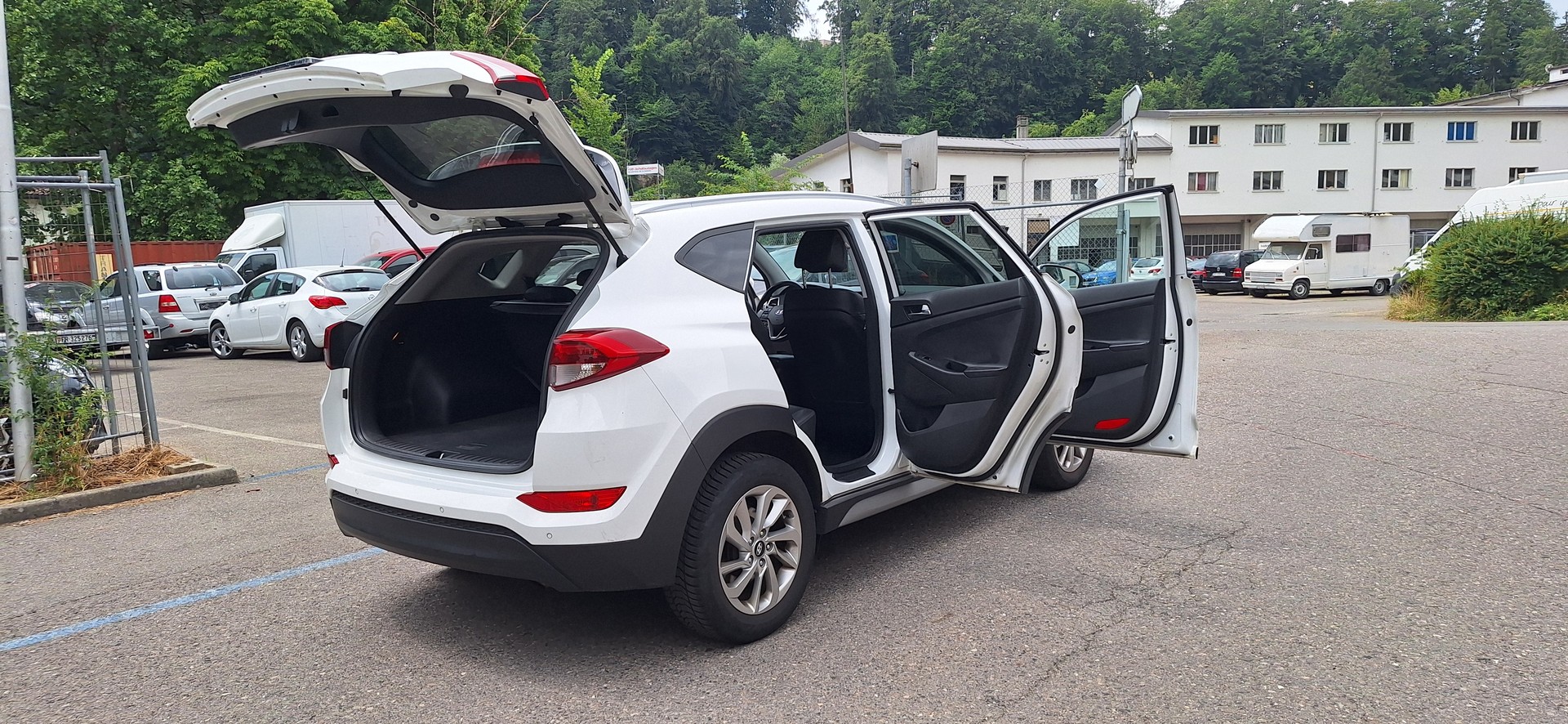 HYUNDAI Tucson 2.0 CRDI Vertex 4WD Automatic-image-18