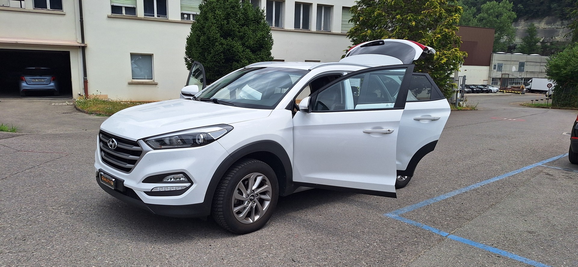 HYUNDAI Tucson 2.0 CRDI Vertex 4WD Automatic-image-14