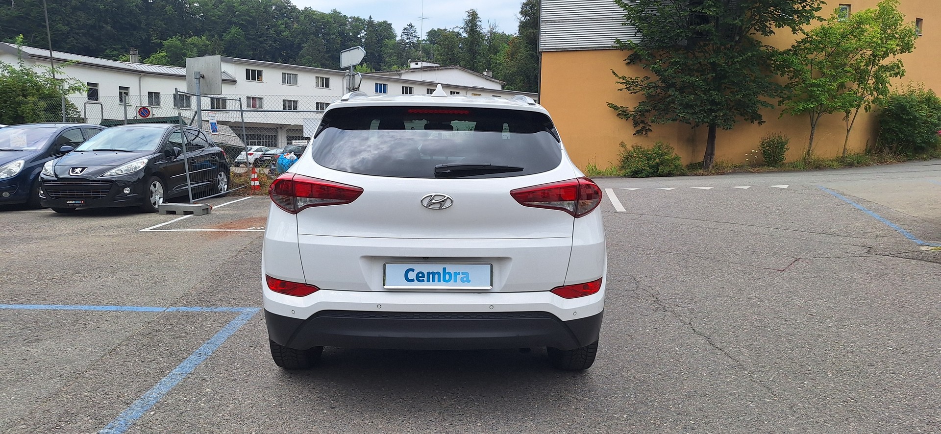 HYUNDAI Tucson 2.0 CRDI Vertex 4WD Automatic-image-4