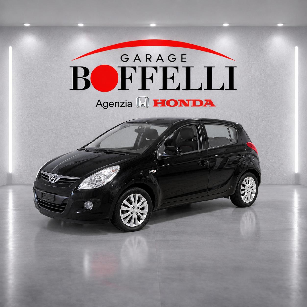 HYUNDAI i20 1.6 Premium-image-0