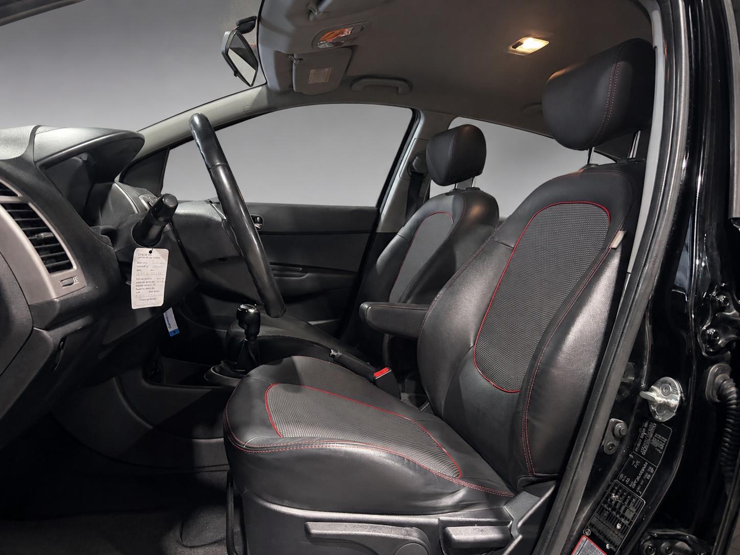 HYUNDAI i20 1.6 Premium-image-5