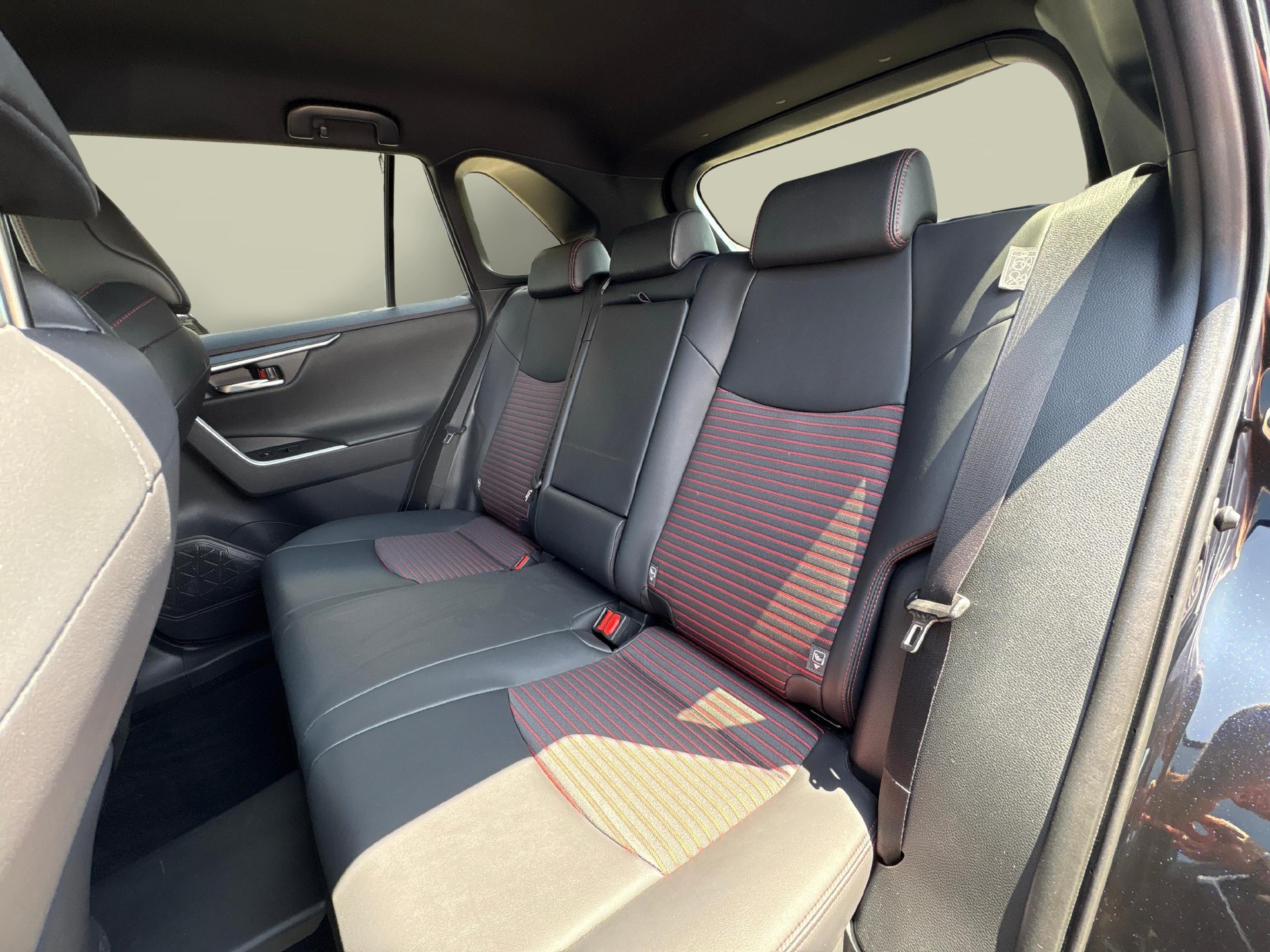 SUZUKI Across 2.5 PHEV Compact Top 4x4-image-10