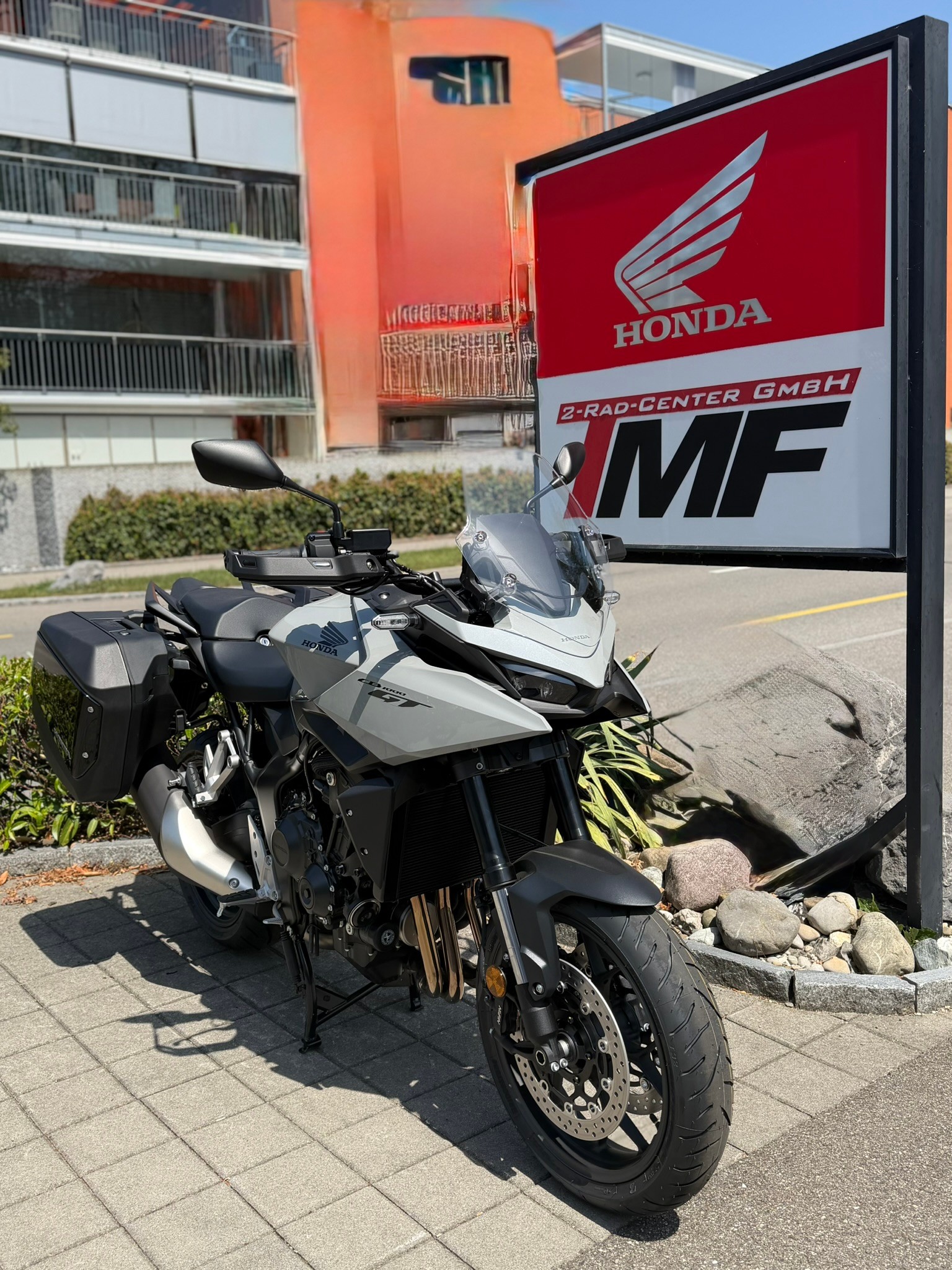 HONDA CB1000GT-showroom-element-3