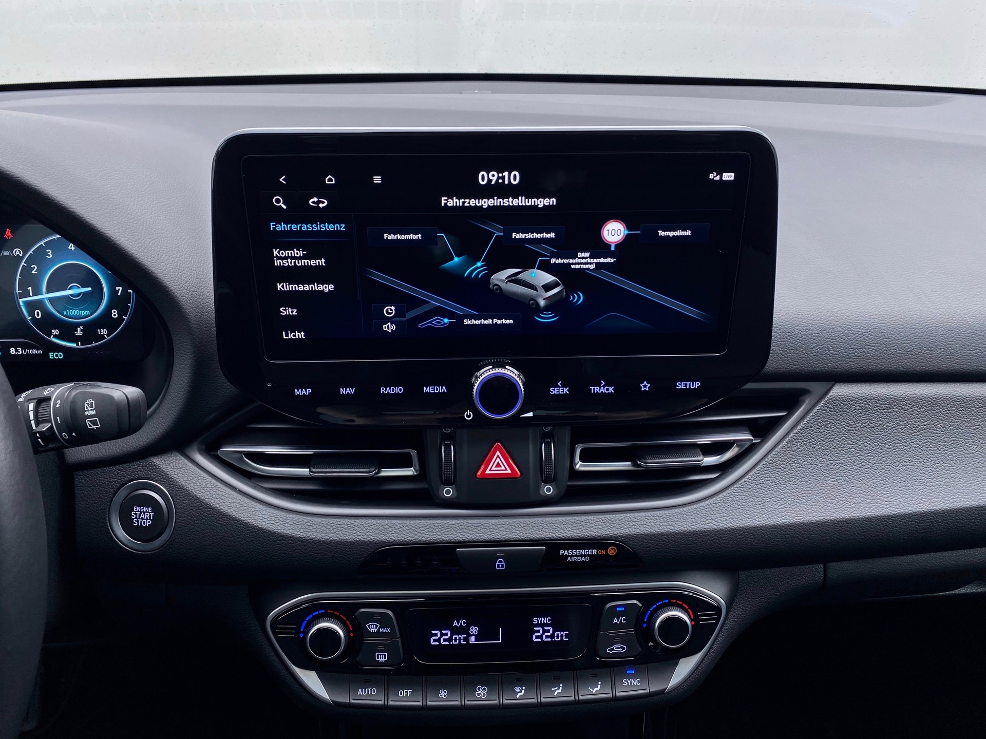 HYUNDAI i30 1.5 T-GDi*Swiss*Vertex*48V*mildHybrid*DCT*-image-16