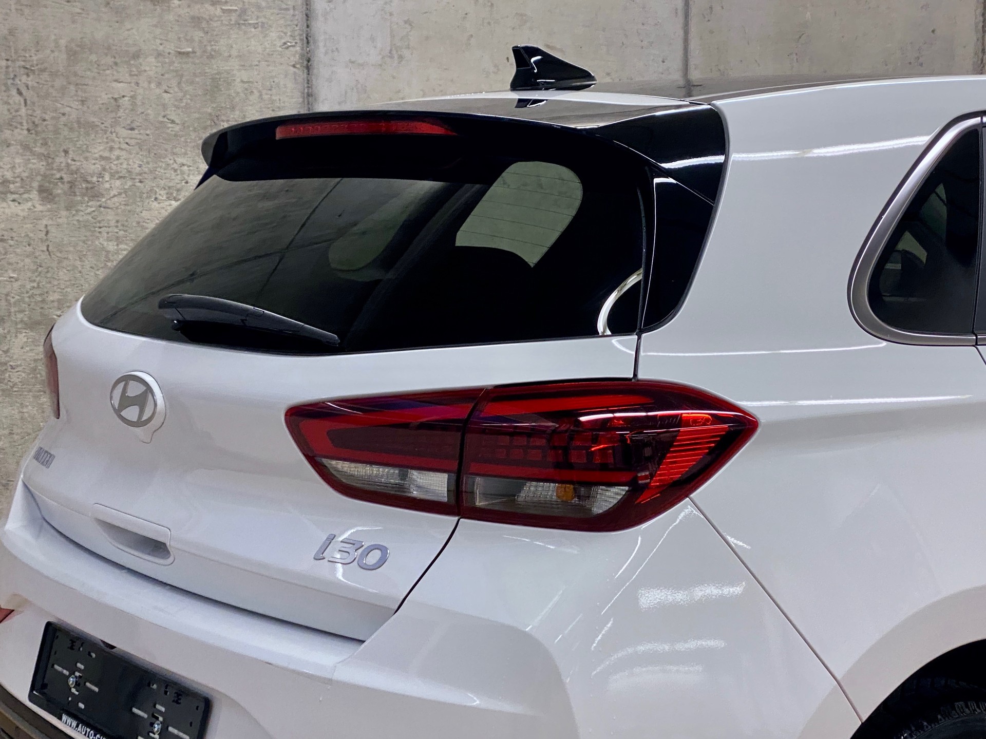 HYUNDAI i30 1.5 T-GDi*Swiss*Vertex*48V*mildHybrid*DCT*-image-29