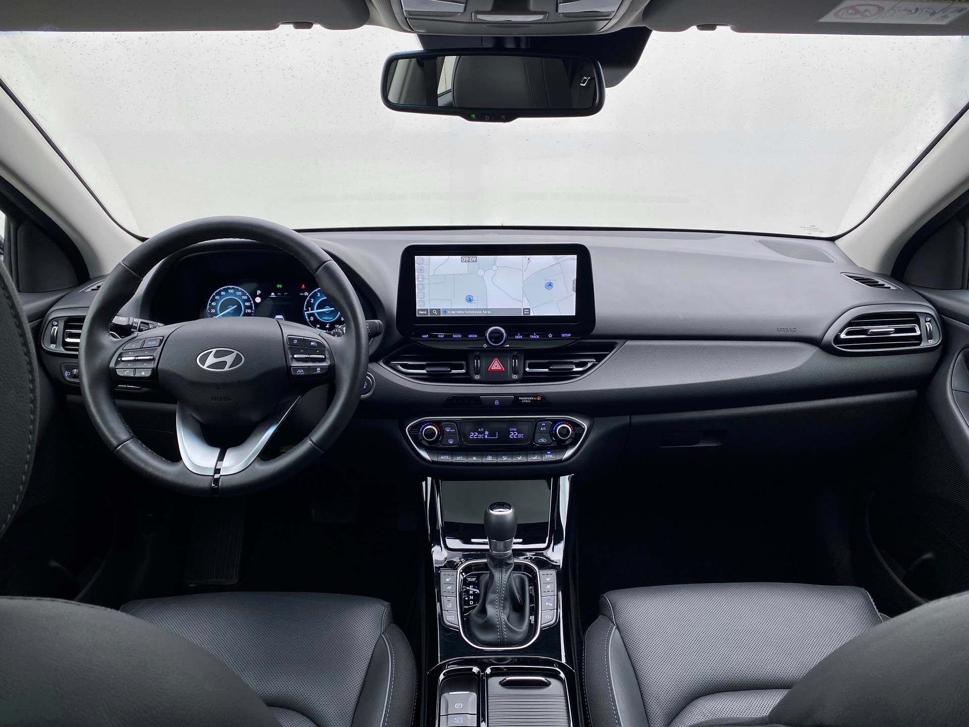 HYUNDAI i30 1.5 T-GDi*Swiss*Vertex*48V*mildHybrid*DCT*-image-9