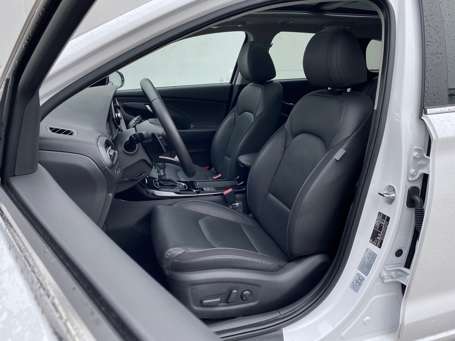 HYUNDAI i30 1.5 T-GDi*Swiss*Vertex*48V*mildHybrid*DCT*-image-5