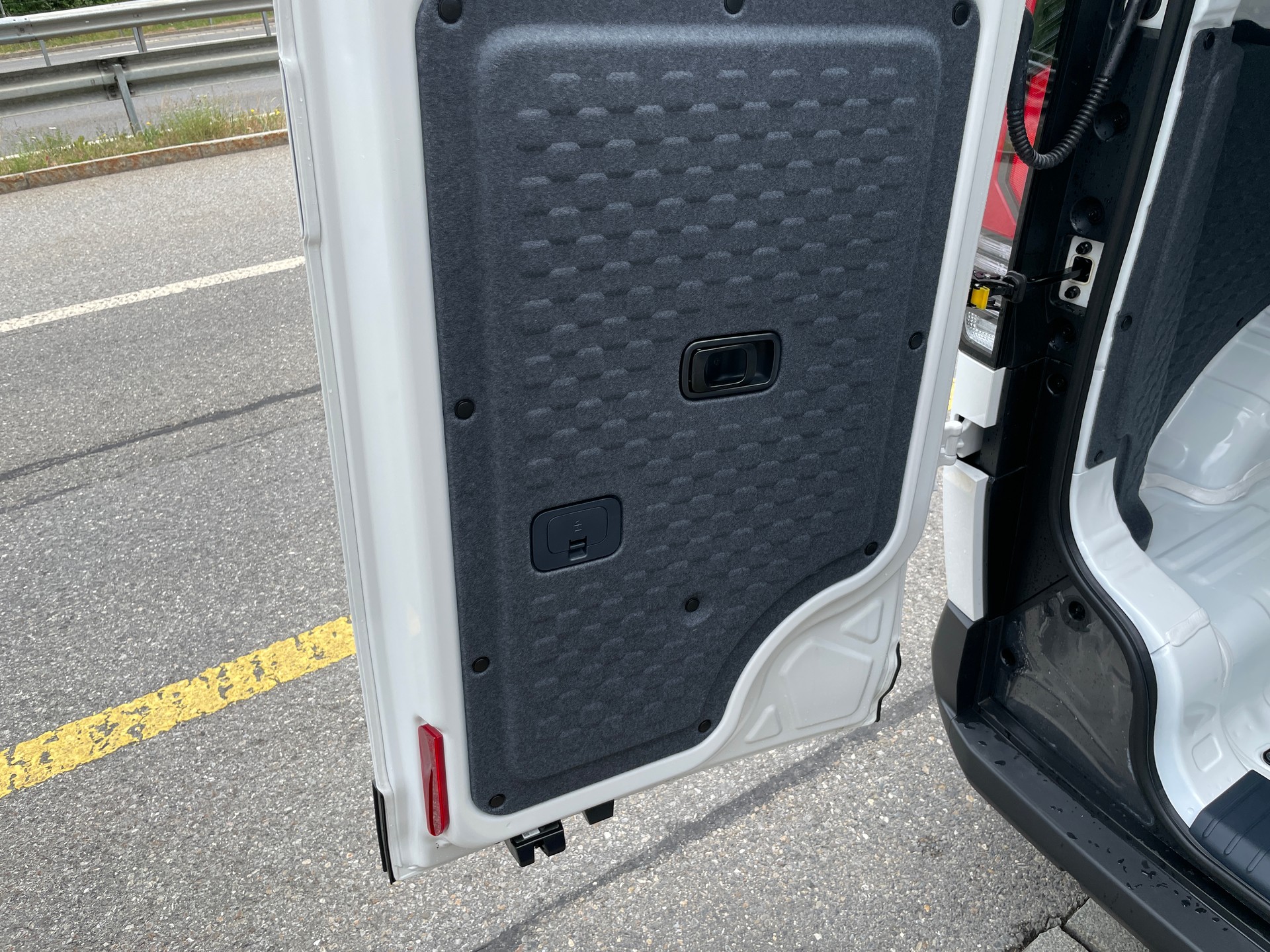 KIA PV5 Cargo 71.2 kWh Elite, 2-Türen-image-13