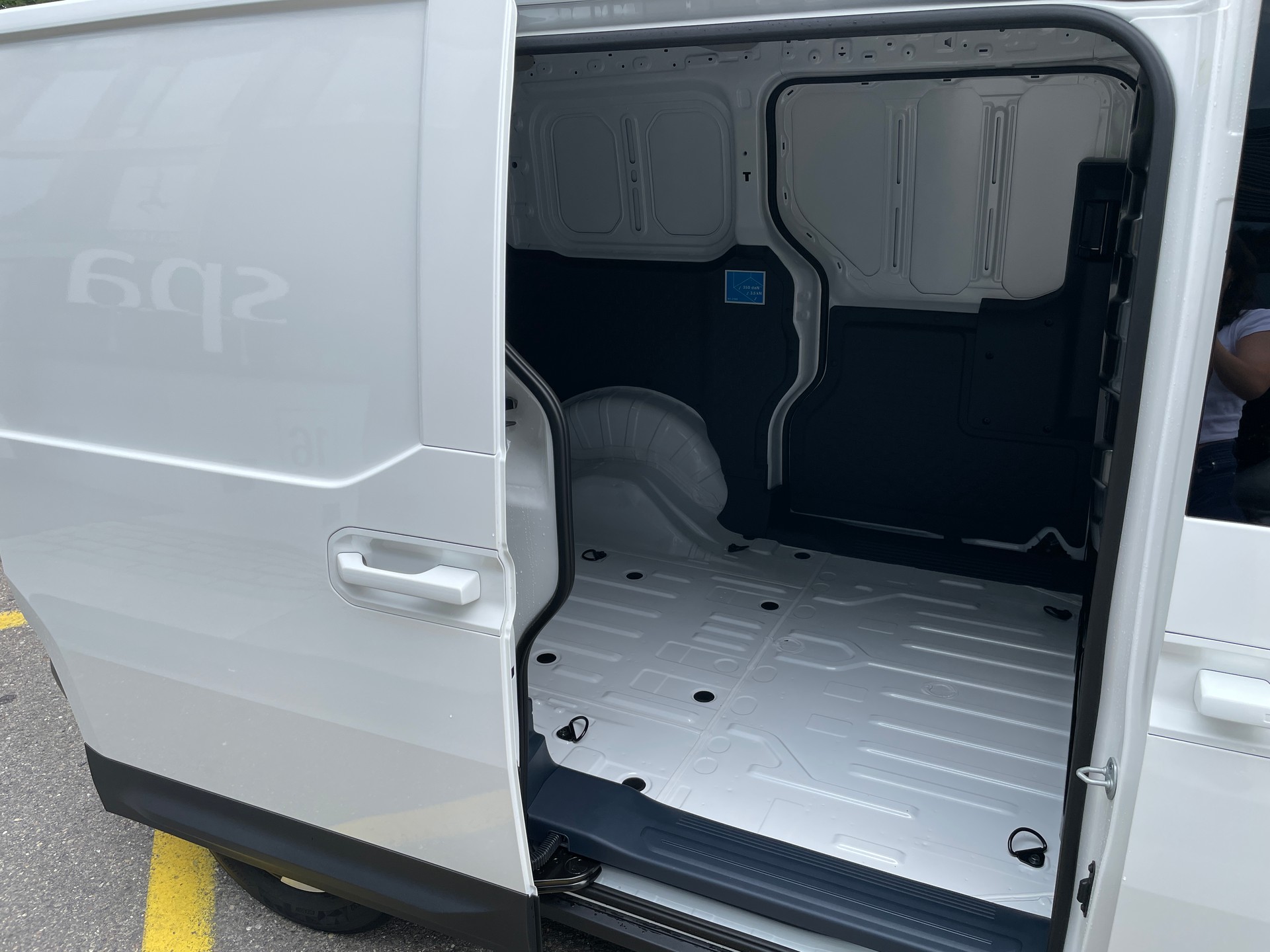 KIA PV5 Cargo 71.2 kWh Elite, 2-Türen-image-4
