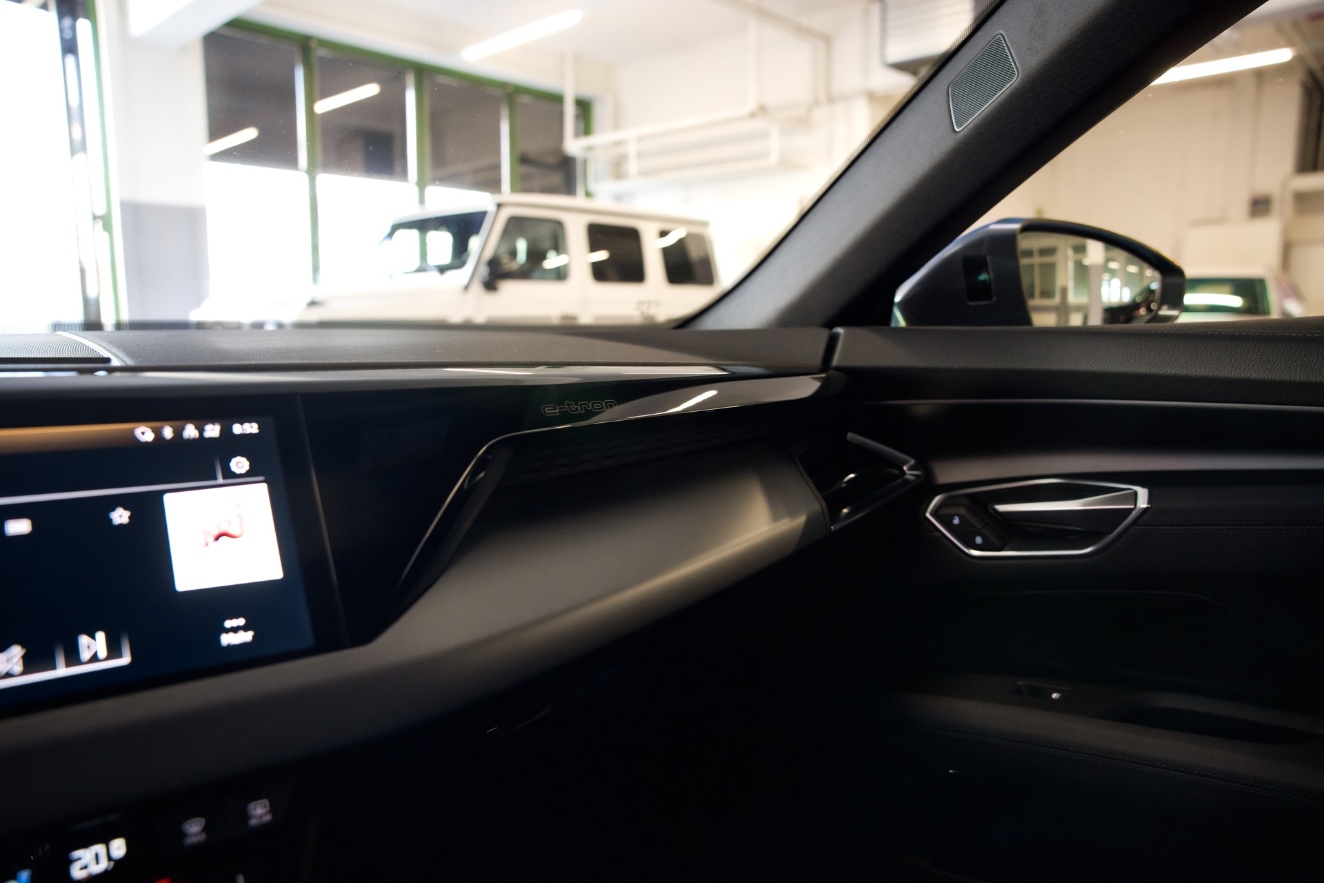 AUDI e-tron GT quattro-image-26