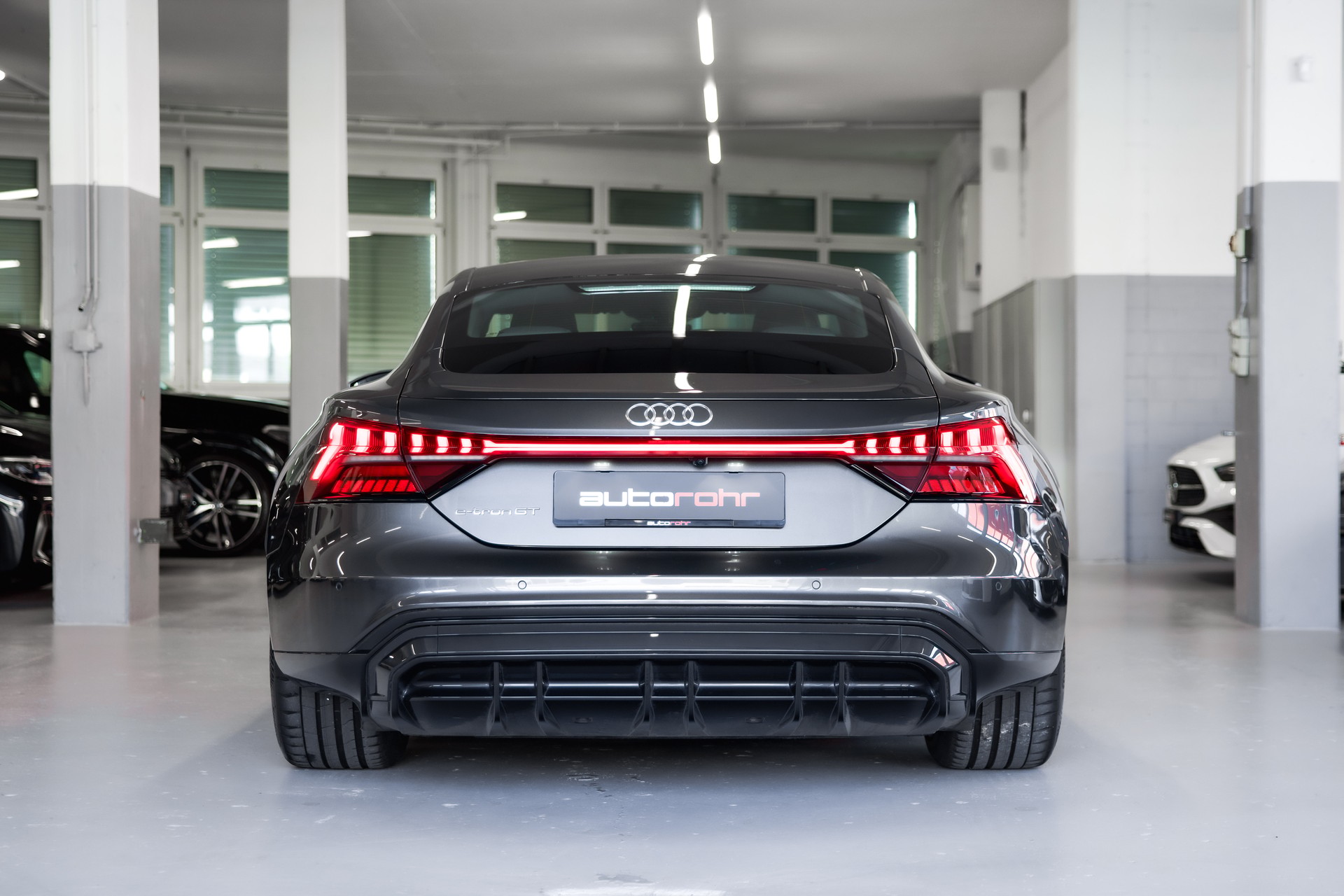 AUDI e-tron GT quattro-image-5
