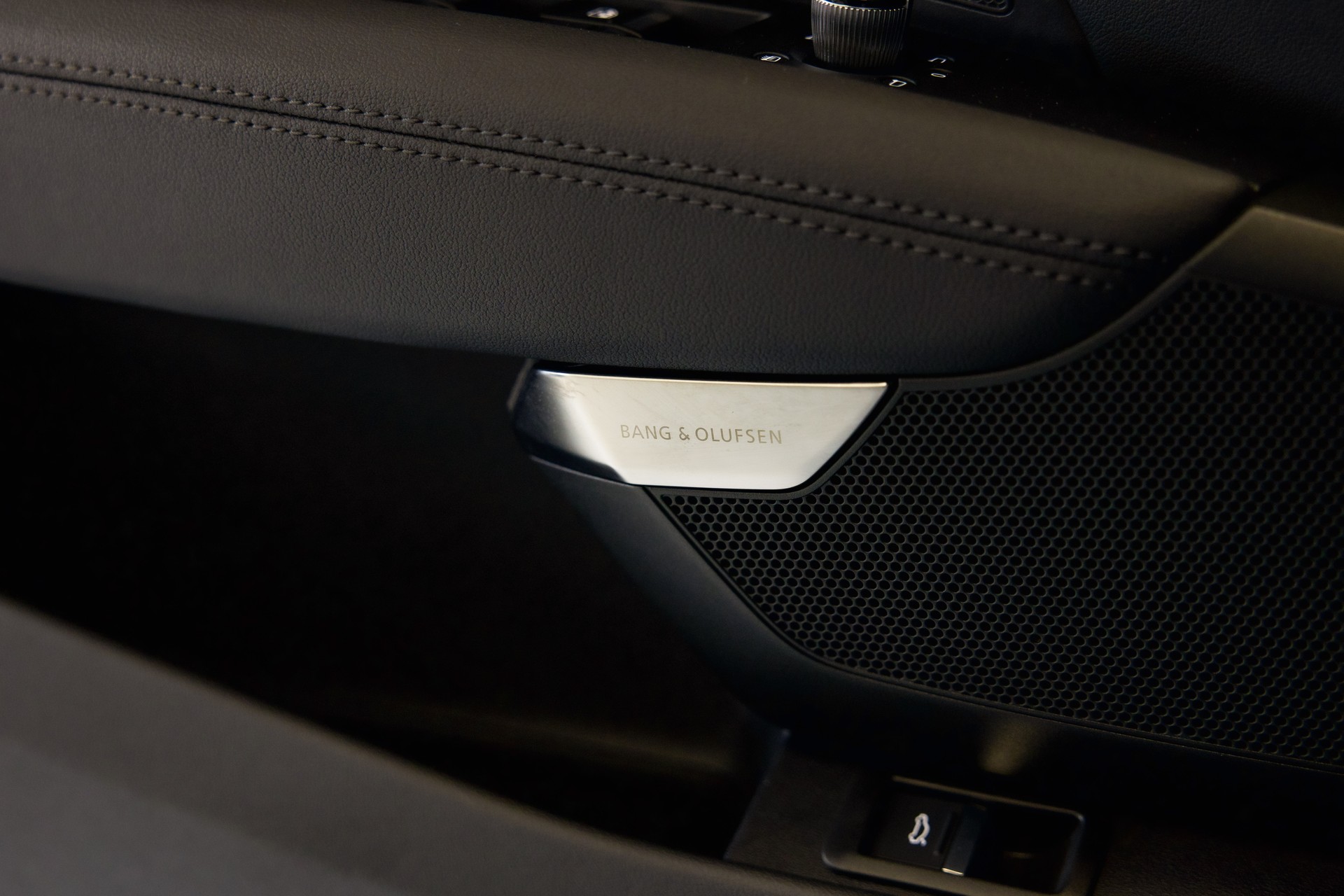 AUDI e-tron GT quattro-image-25