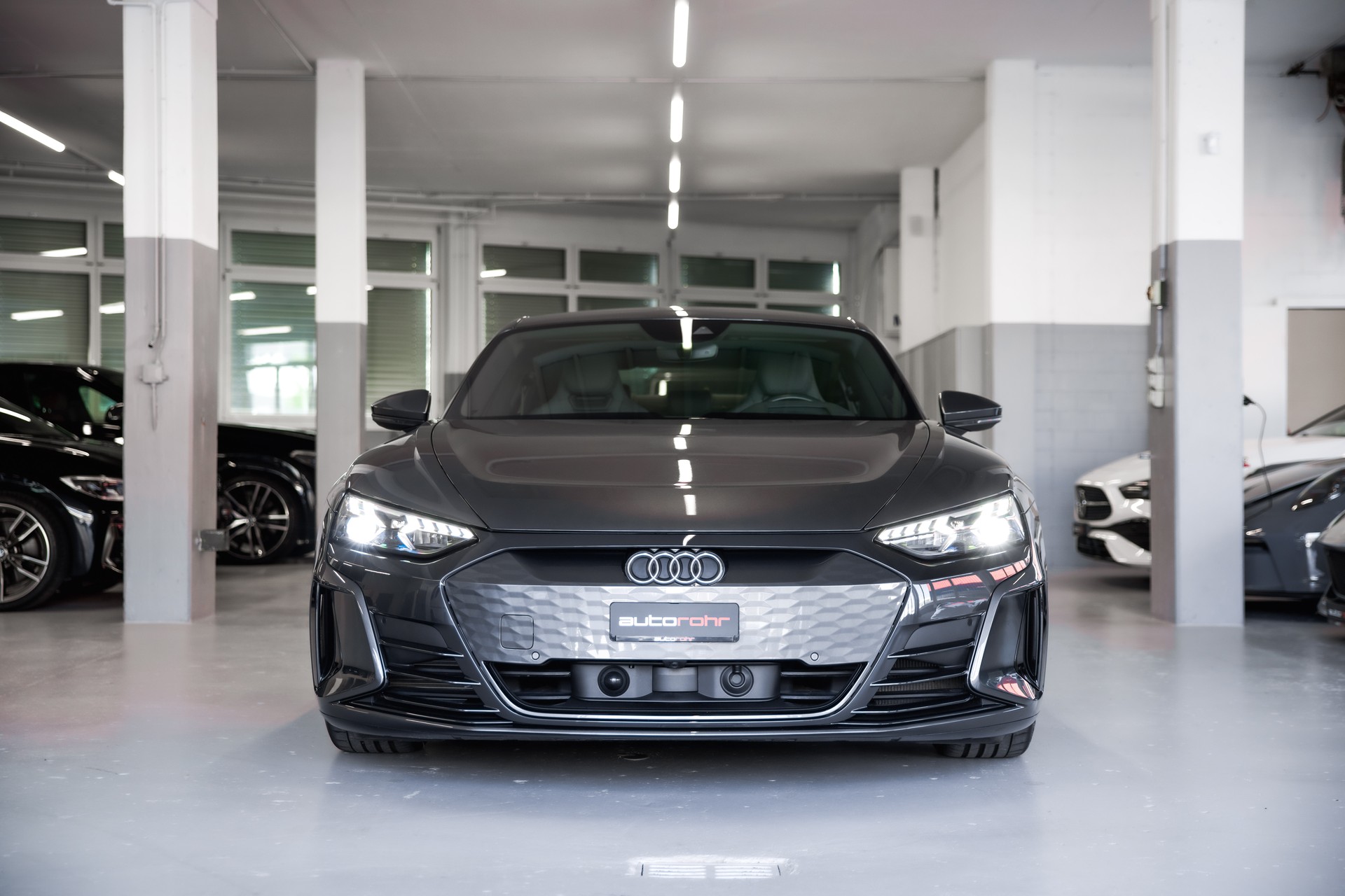AUDI e-tron GT quattro-image-1