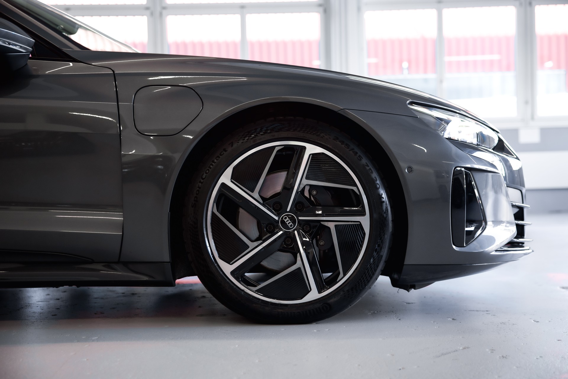 AUDI e-tron GT quattro-image-10