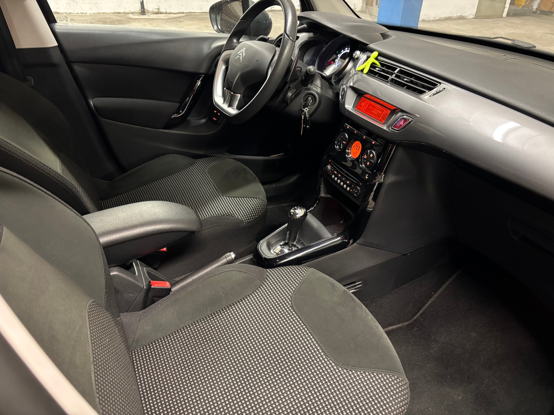 CITROEN C3 1.2i Séduction ETG5-image-4