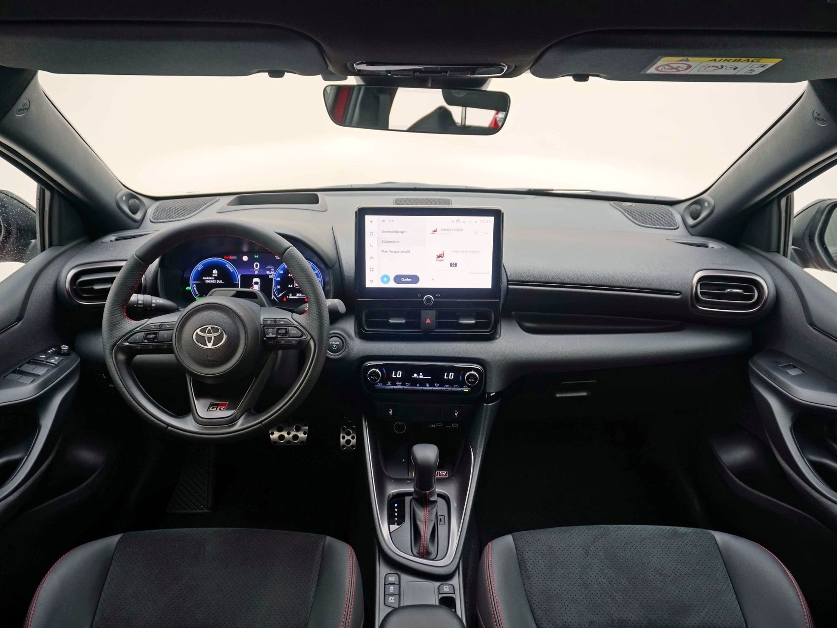 TOYOTA Yaris 1.5 VVT-i HSD GR Sport-image-9