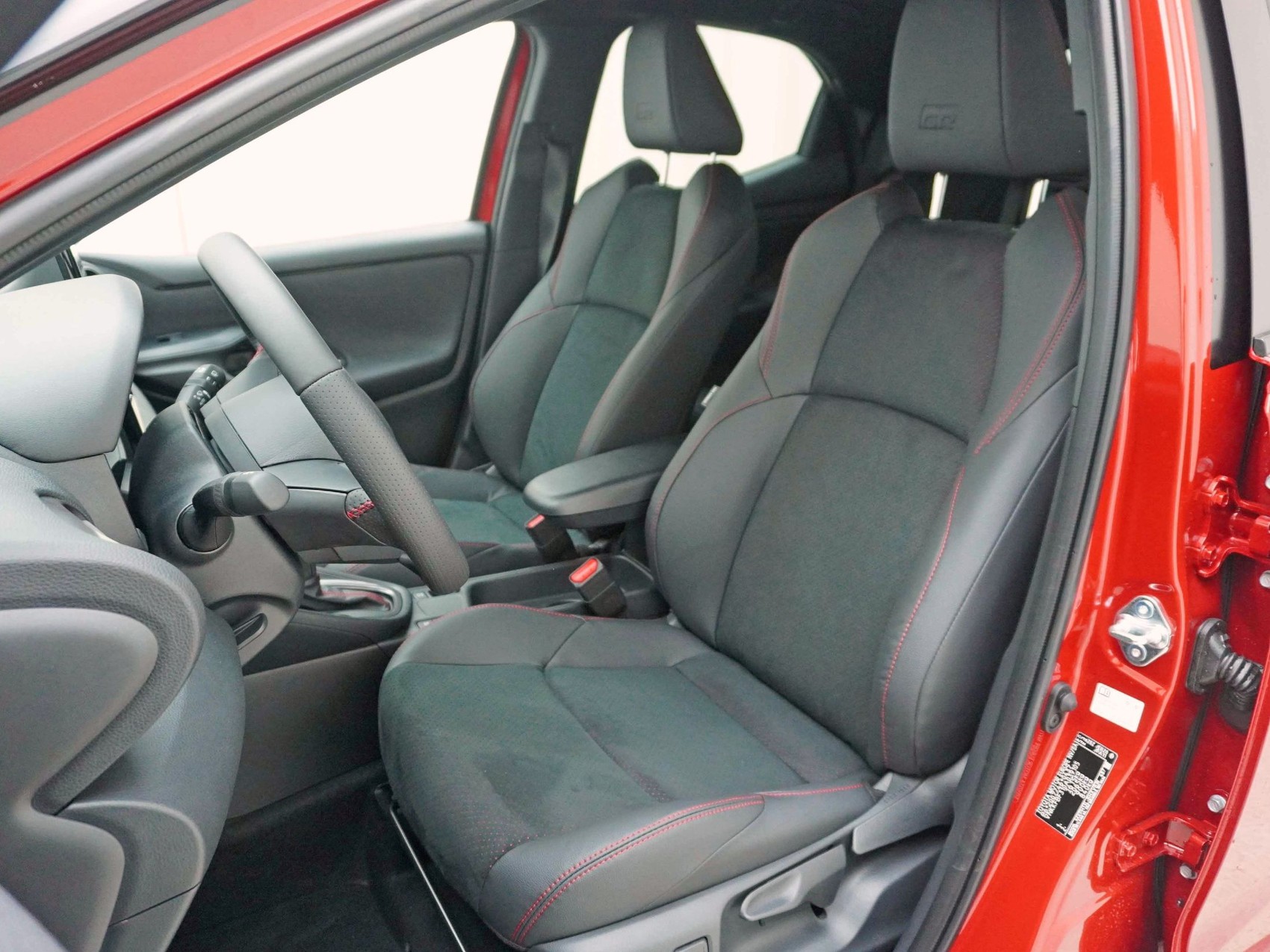 TOYOTA Yaris 1.5 VVT-i HSD GR Sport-image-6