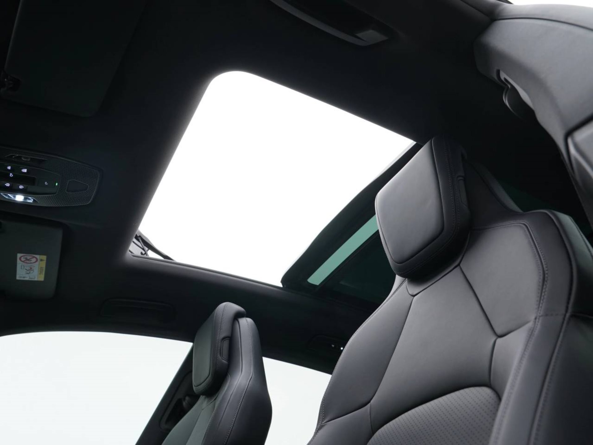 PORSCHE Macan 4-image-31