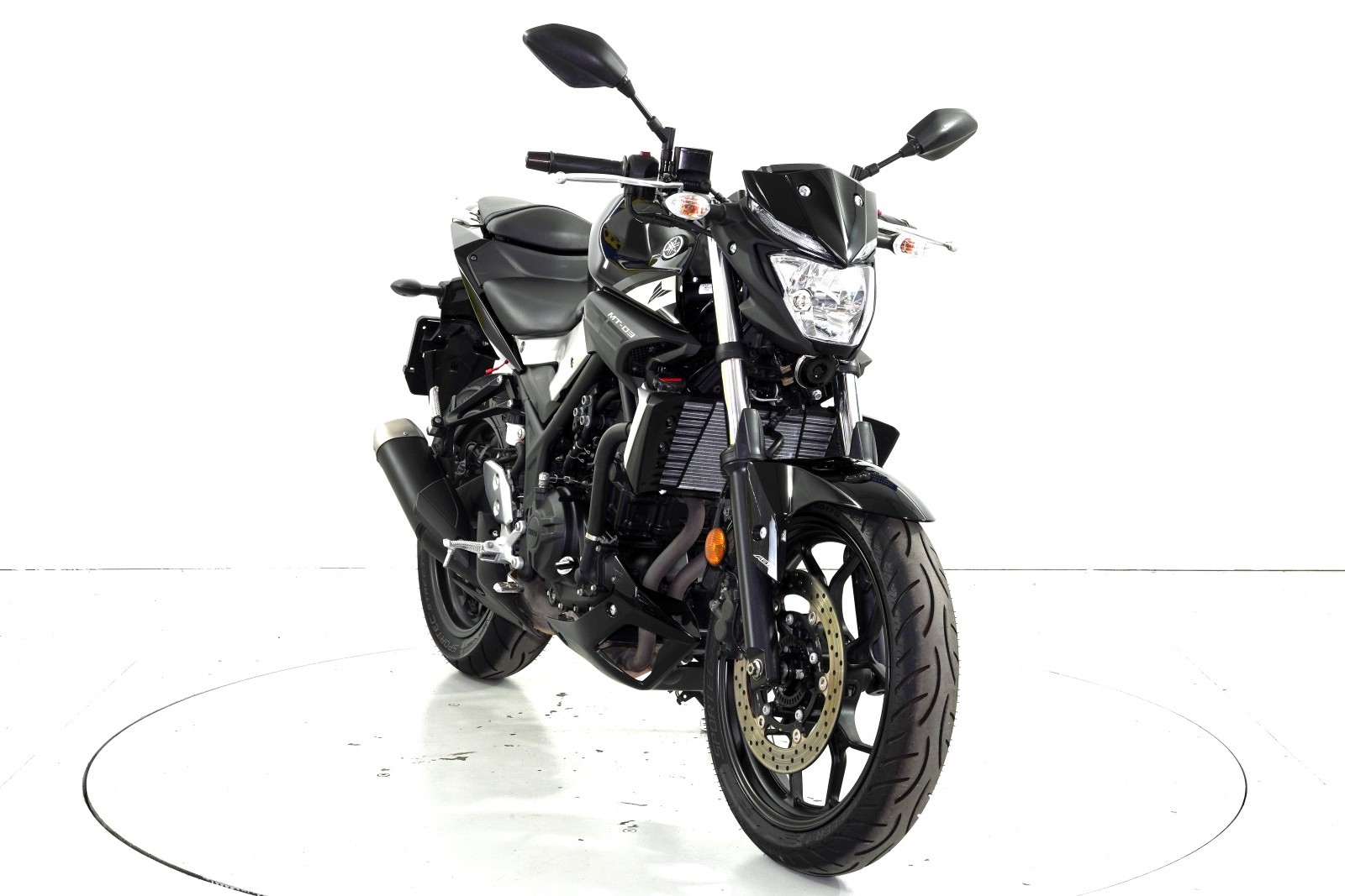 YAMAHA MT-03 ABS-showroom-element-1