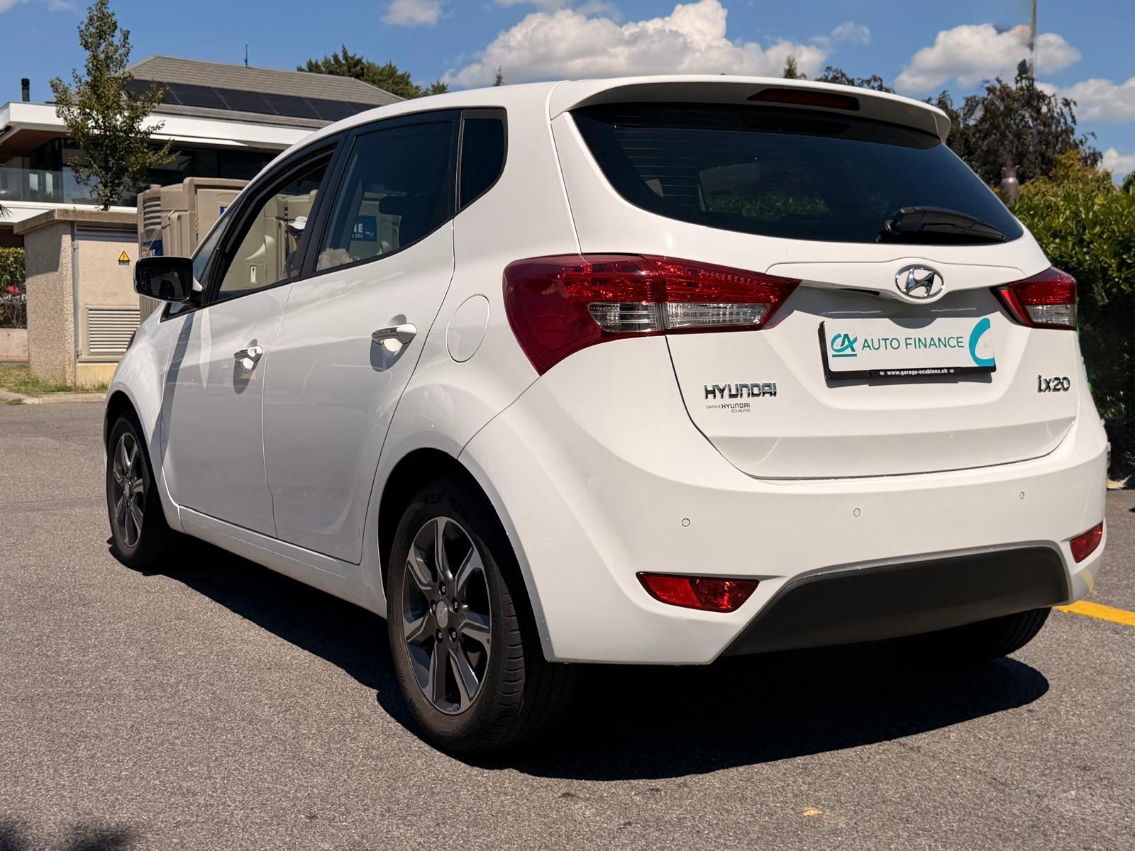 HYUNDAI iX20 1.6 Vertex Automatic-showroom-element-3