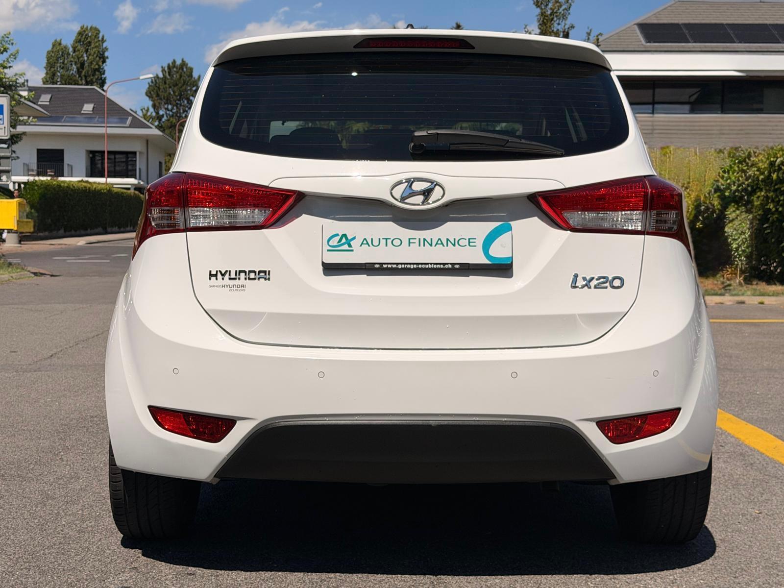 HYUNDAI iX20 1.6 Vertex Automatic-image-4