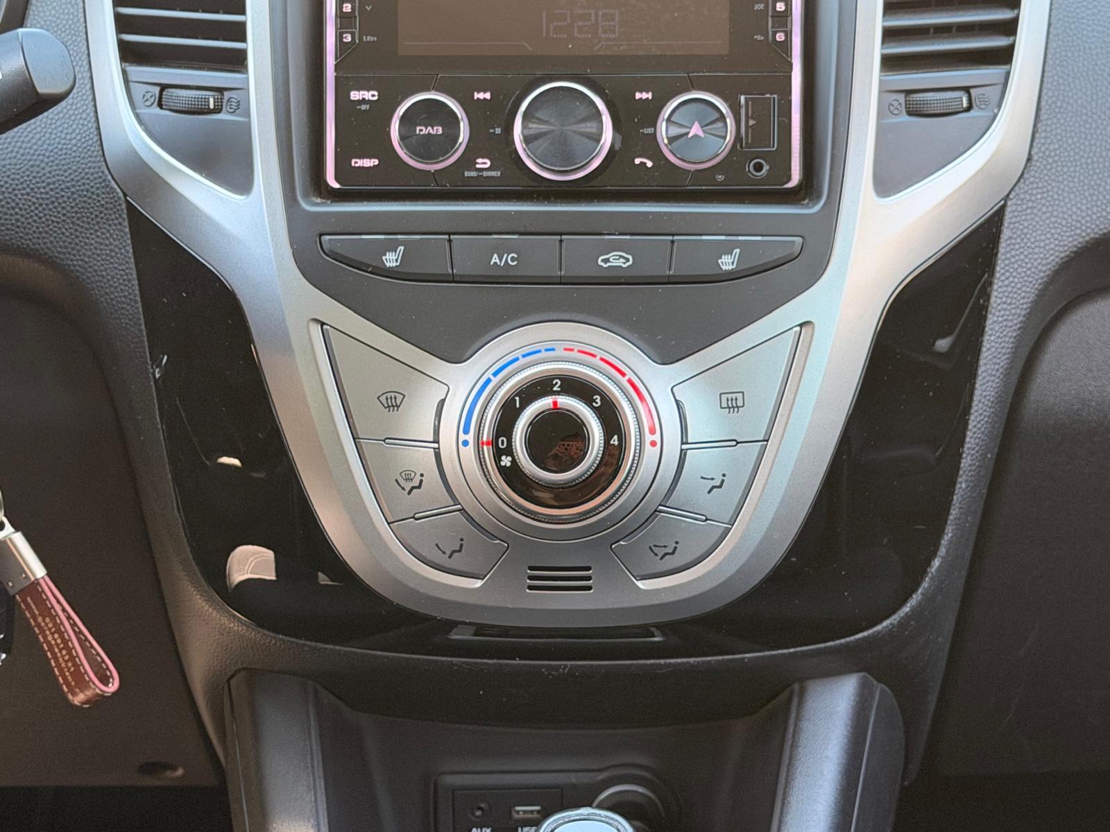 HYUNDAI iX20 1.6 Vertex Automatic-image-15