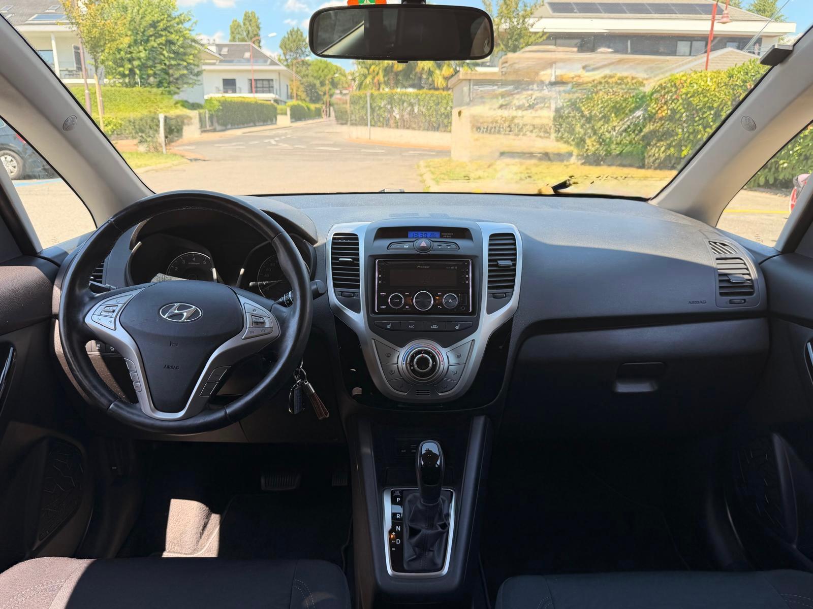 HYUNDAI iX20 1.6 Vertex Automatic-image-9