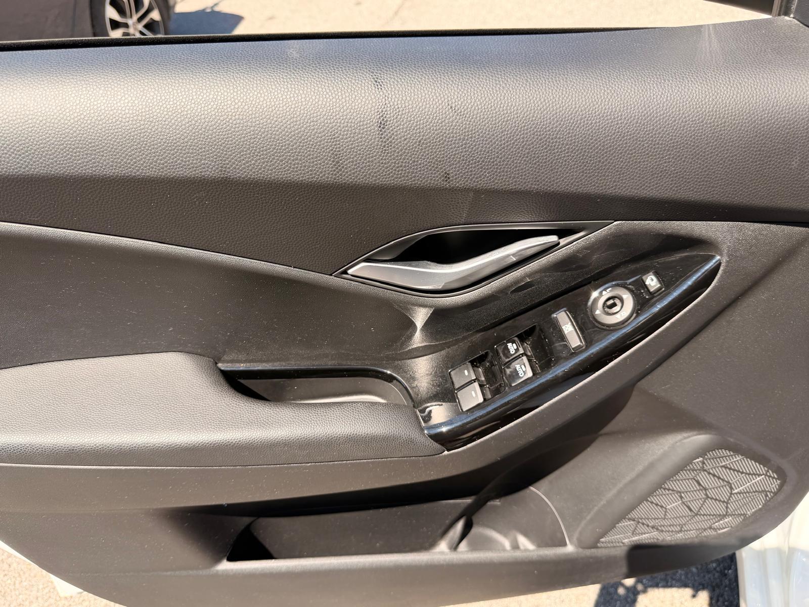 HYUNDAI iX20 1.6 Vertex Automatic-image-17