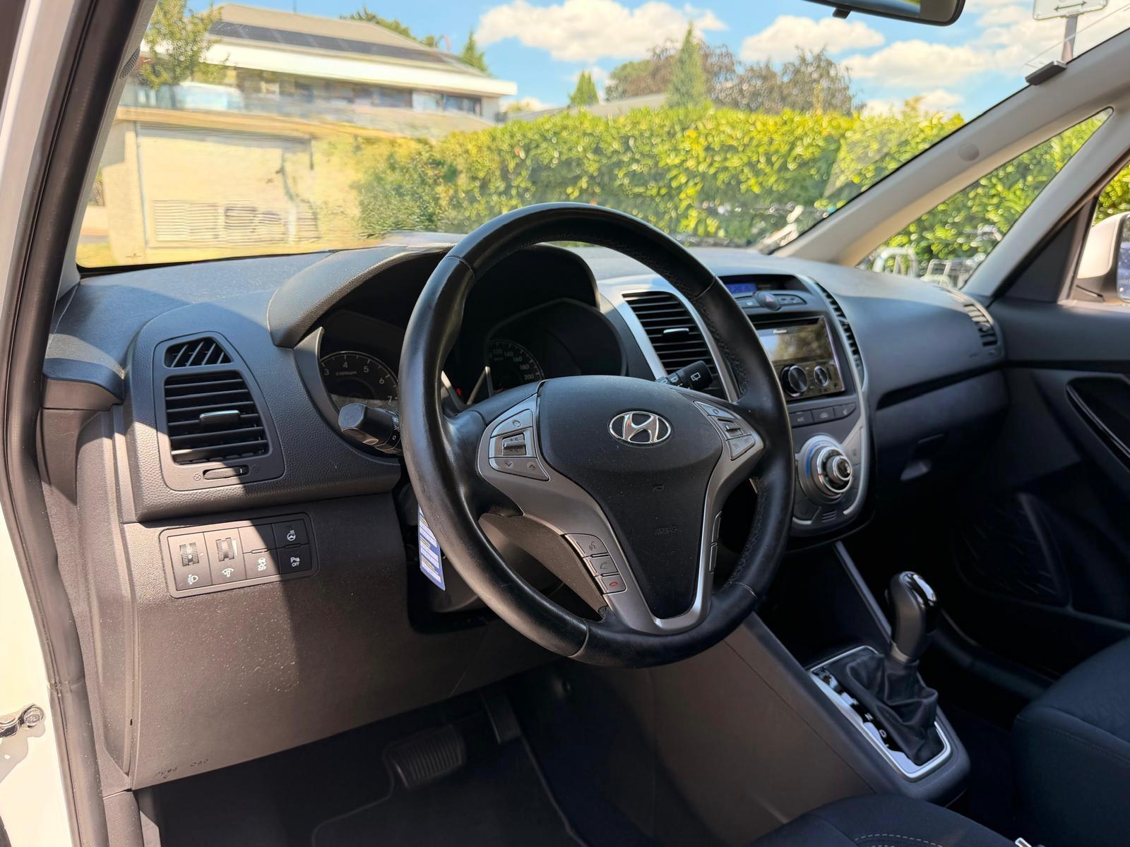 HYUNDAI iX20 1.6 Vertex Automatic-image-8