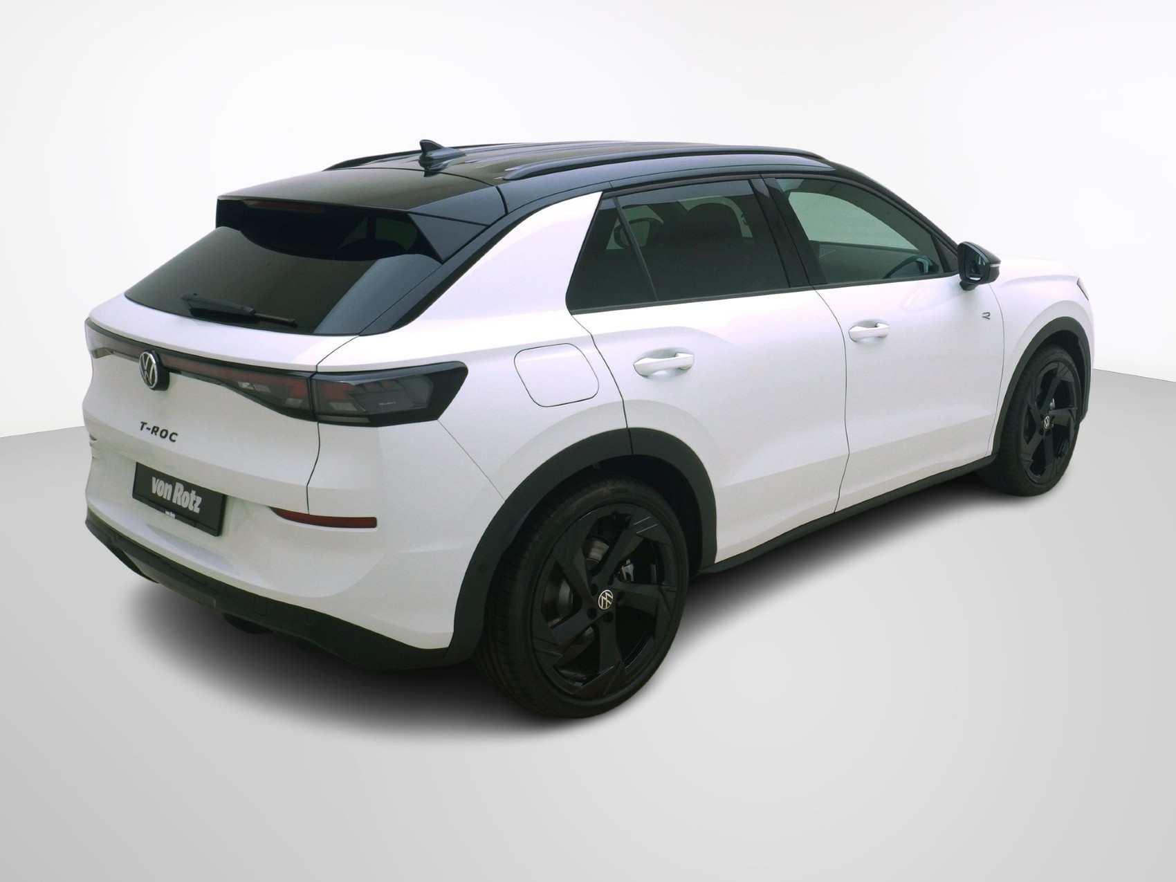 VW T-Roc 1.5 eTSI R-Line DSG-image-5
