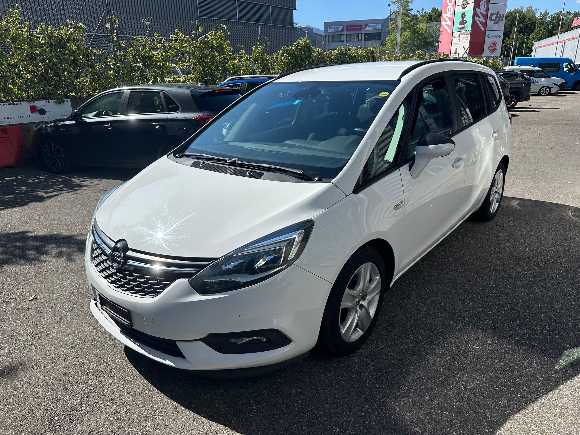 OPEL Zafira 2.0 CDTi Enjoy Automatic-image-1