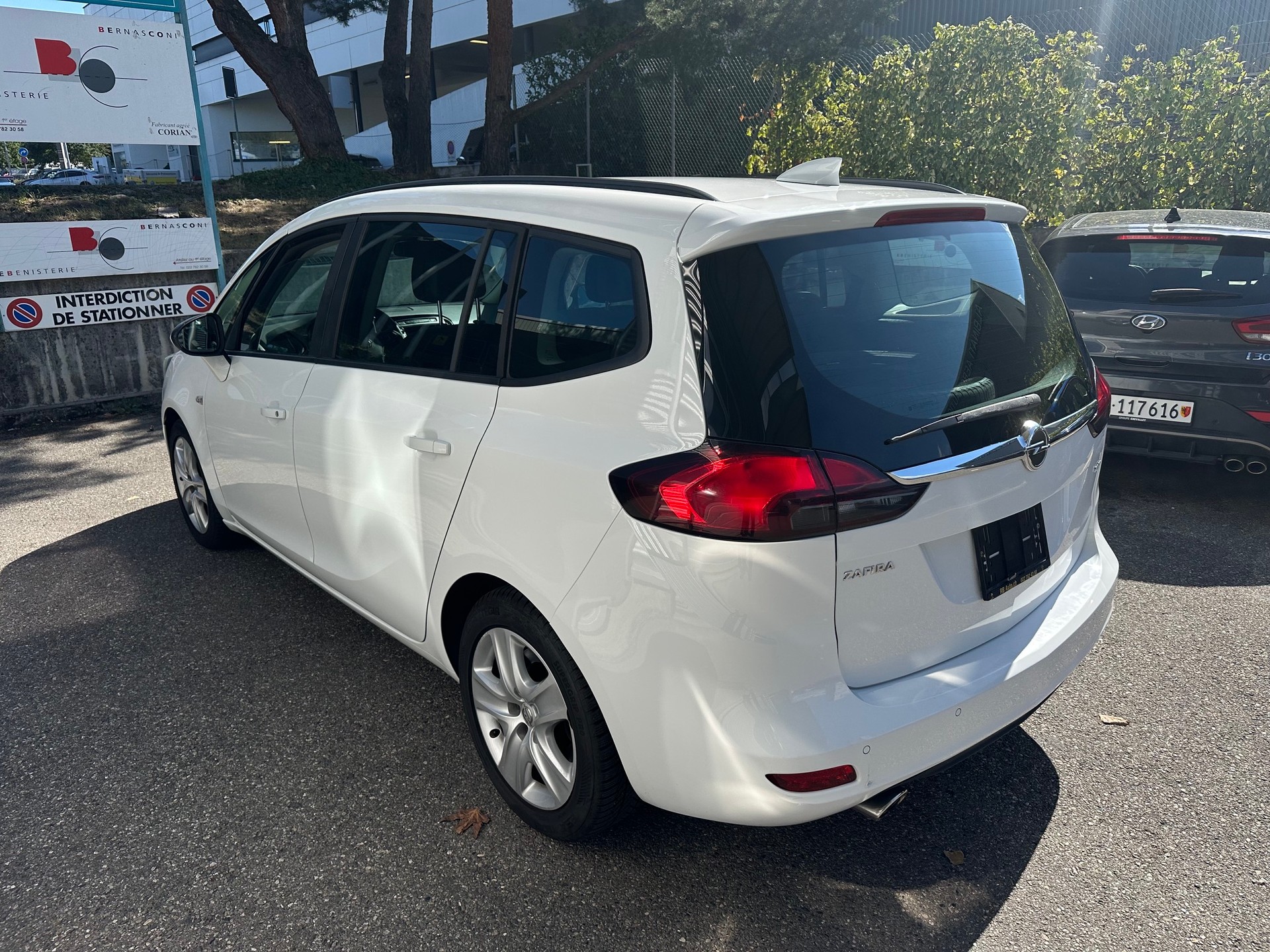 OPEL Zafira 2.0 CDTi Enjoy Automatic-image-2