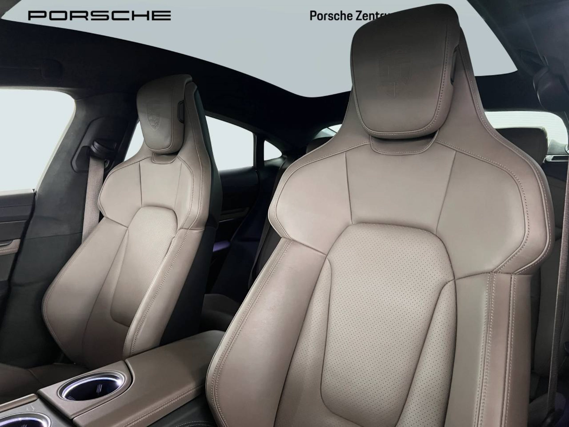PORSCHE Taycan GTS-image-4
