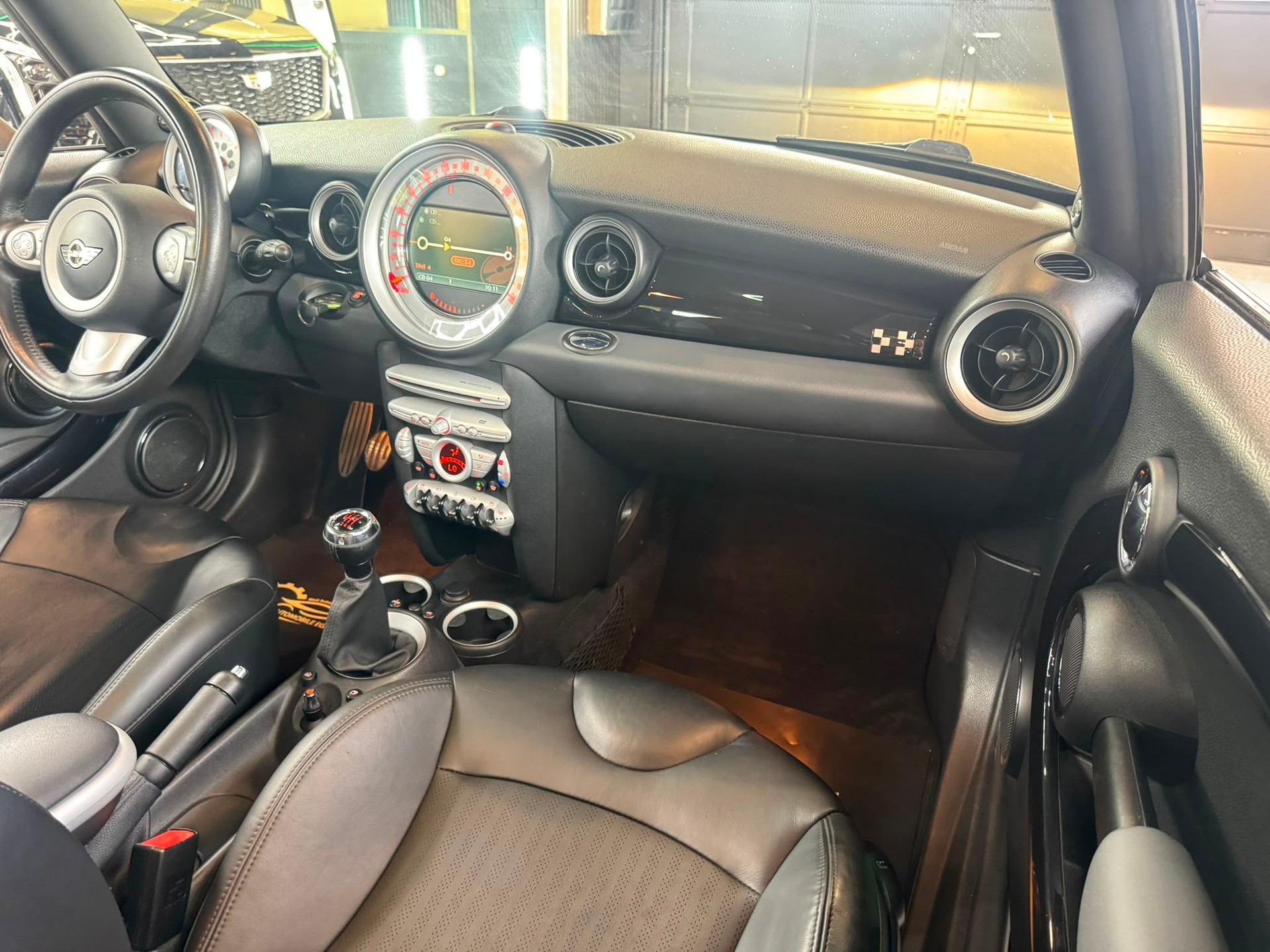 MINI R56 1.6i John Cooper Works-image-10