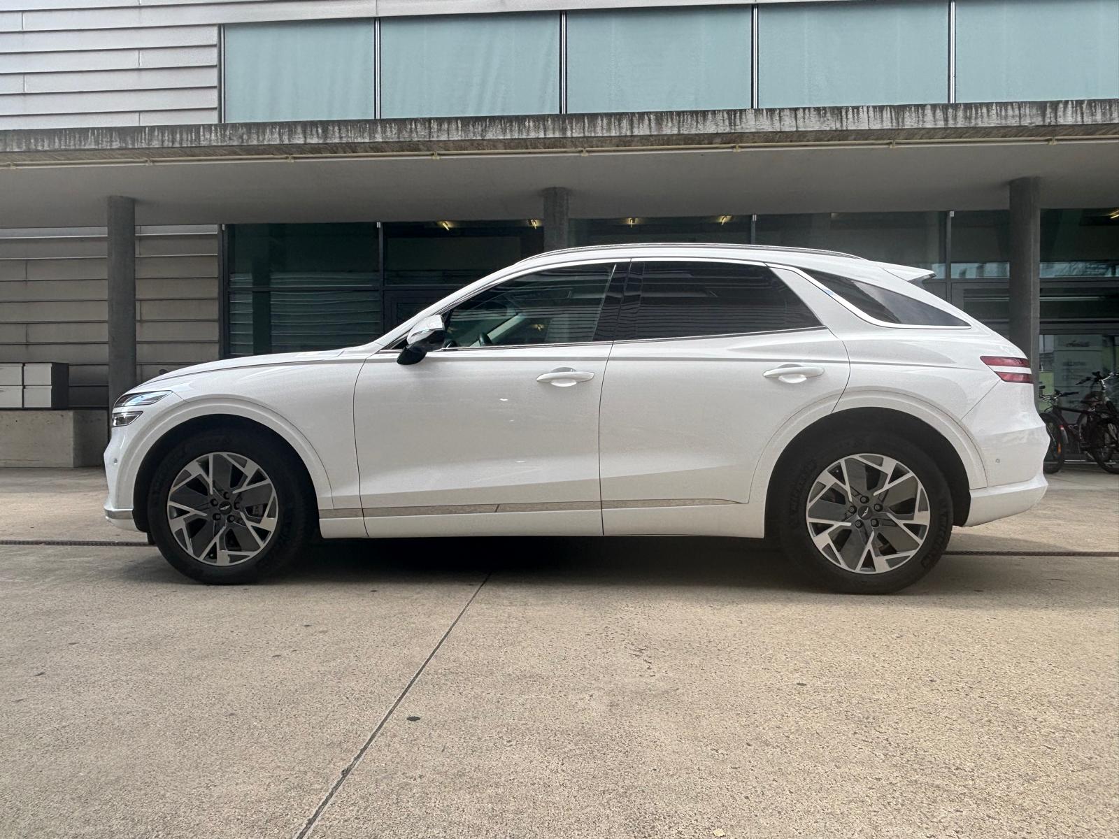GENESIS GV70 Electrified Sport kWh 77,4 AWD-image-1