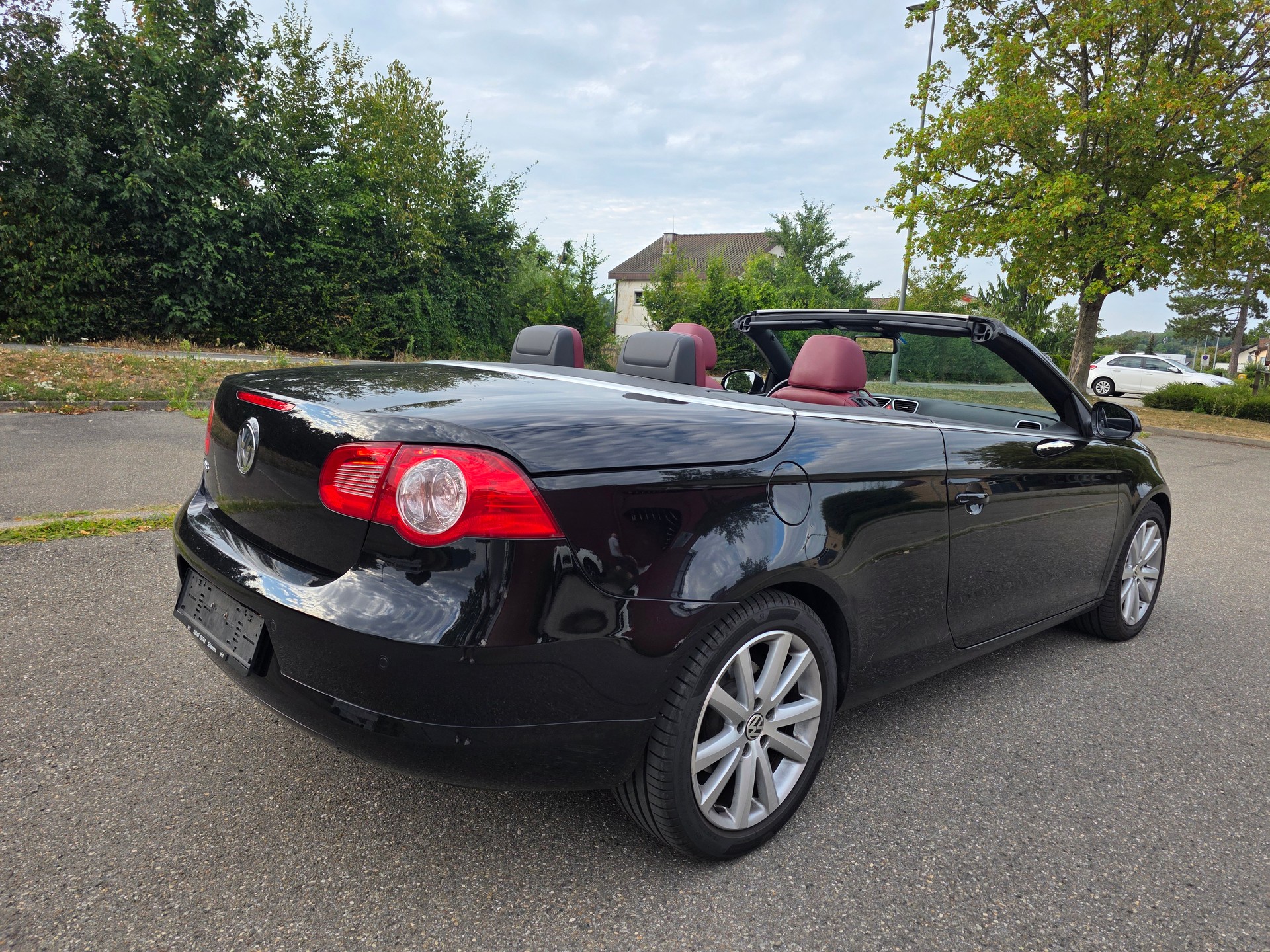 VW Eos 2.0 FSI Turbo-image-3