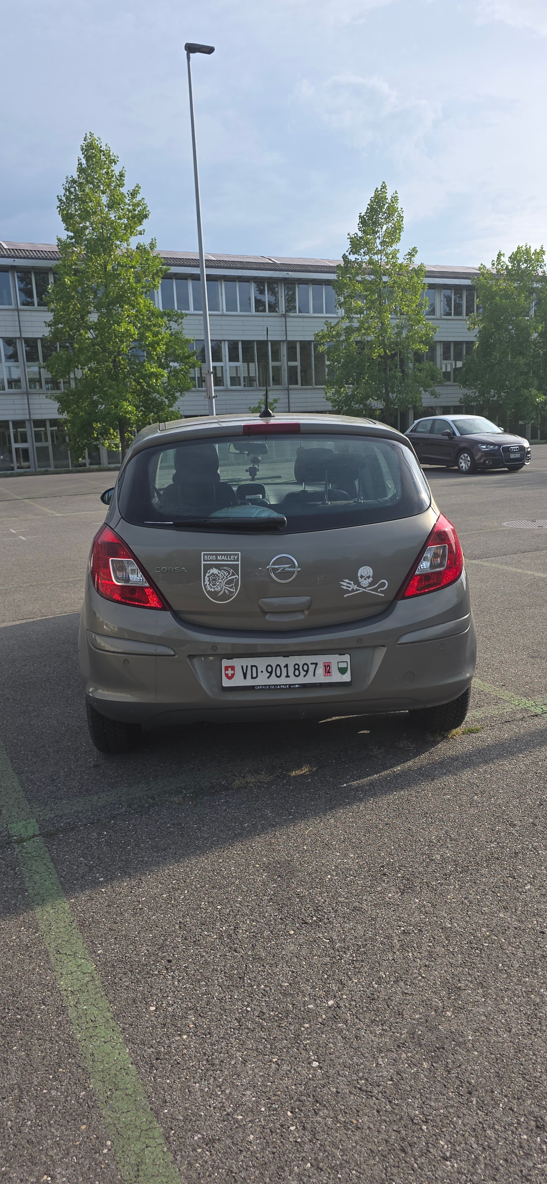 OPEL 1.4i 16V TP Color Ed.-image-3